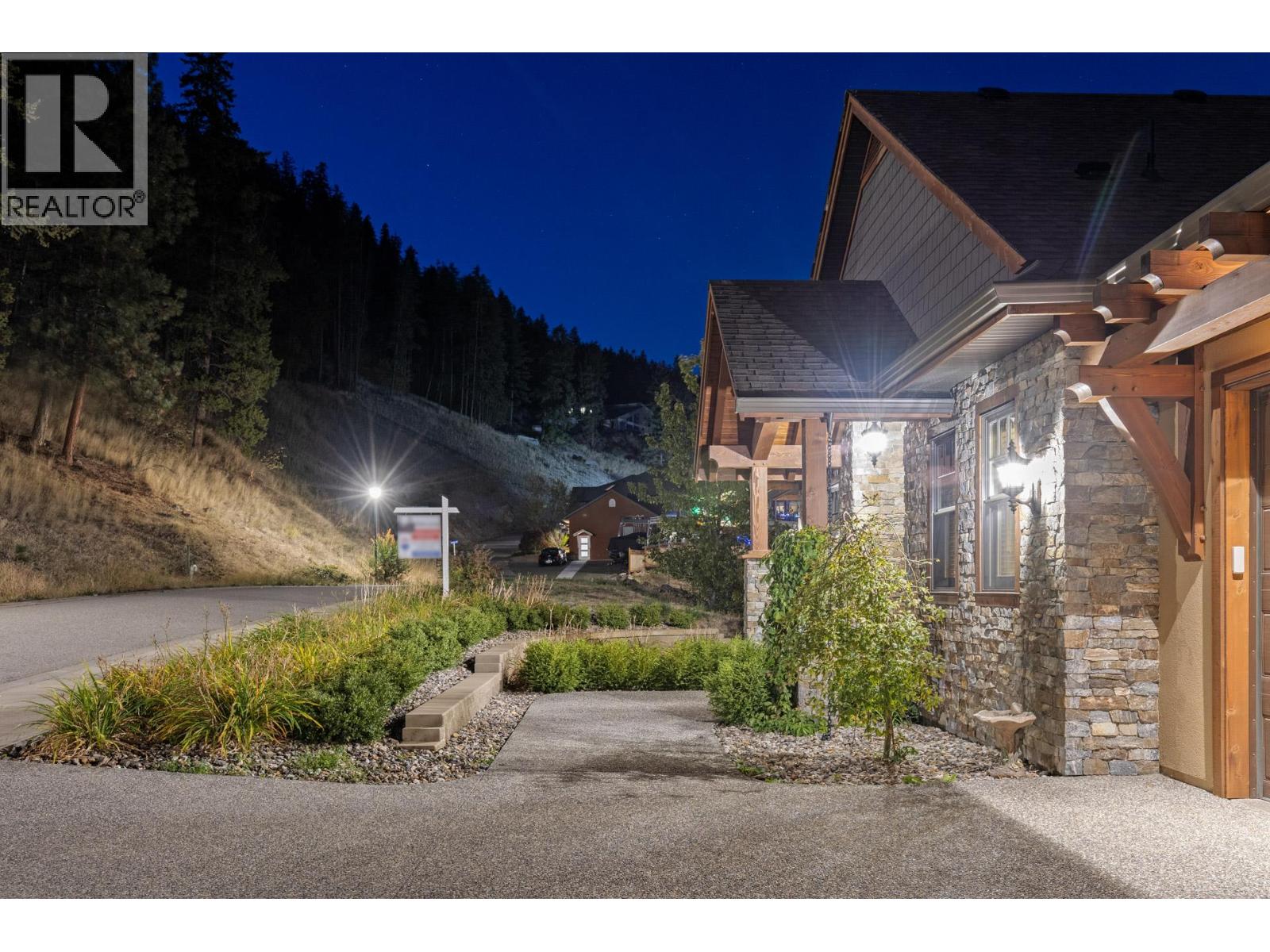 6166 Seymoure Avenue - 74