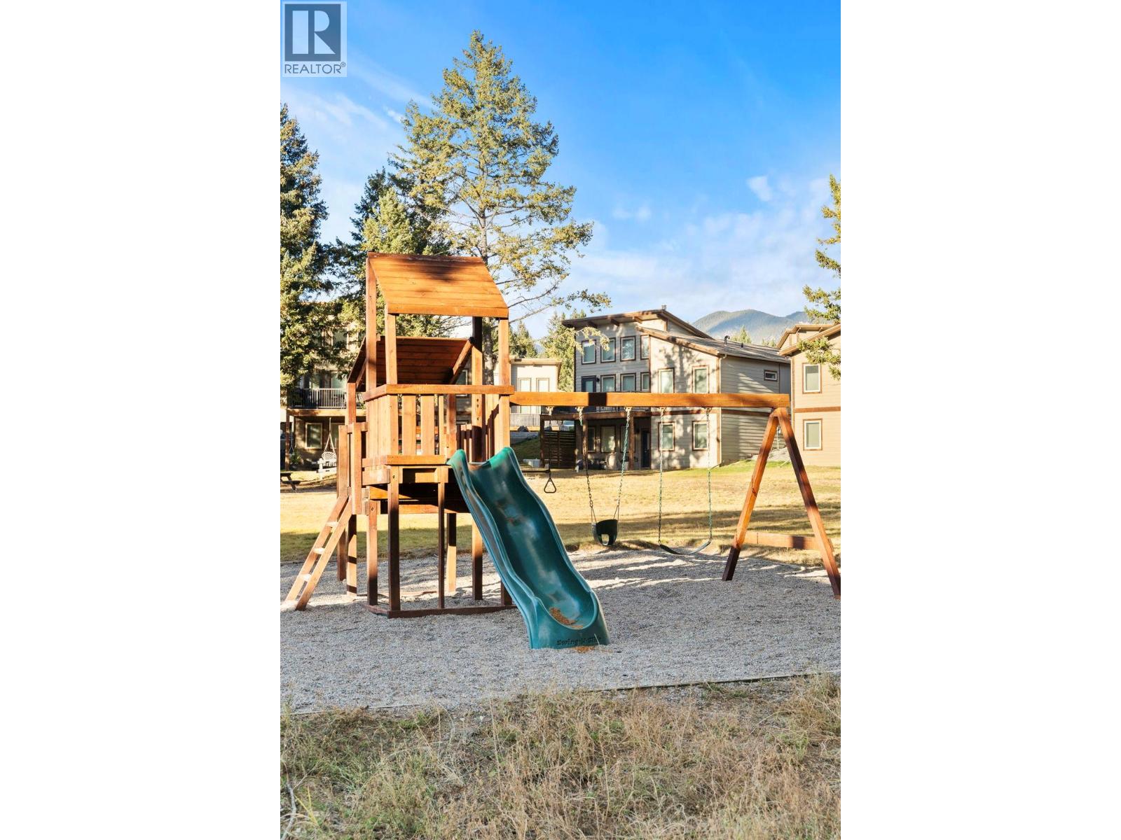 6 Stoddart Estates Drive, Windermere