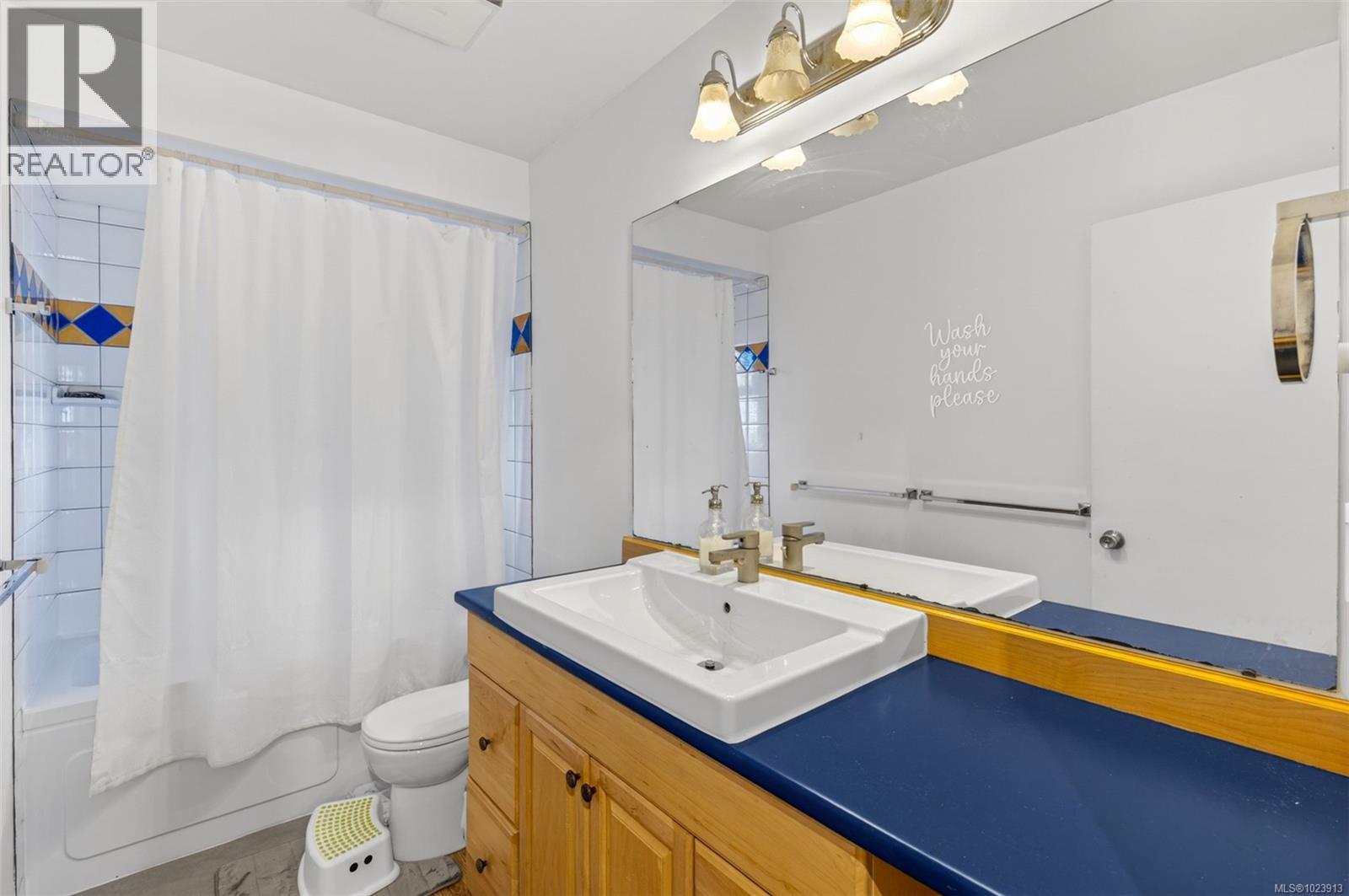 6796 Beaton Rd, Sooke