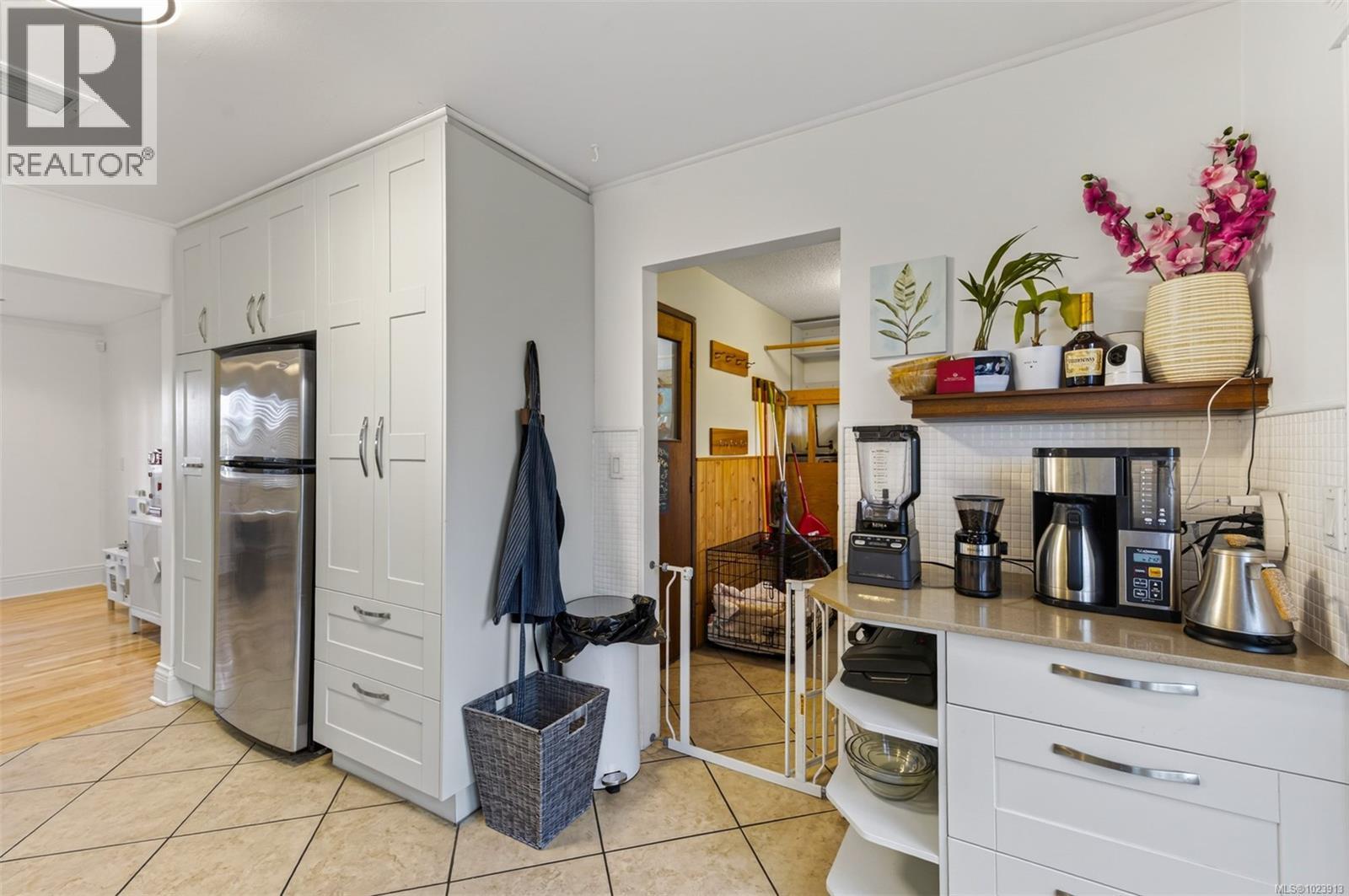 6796 Beaton Rd, Sooke