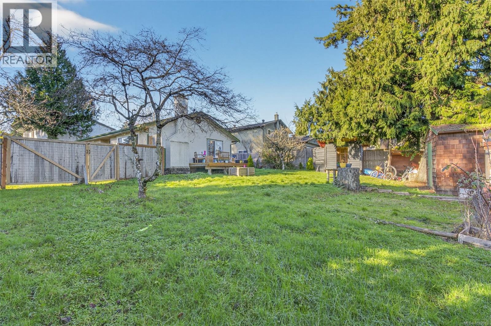 6796 Beaton Rd, Sooke