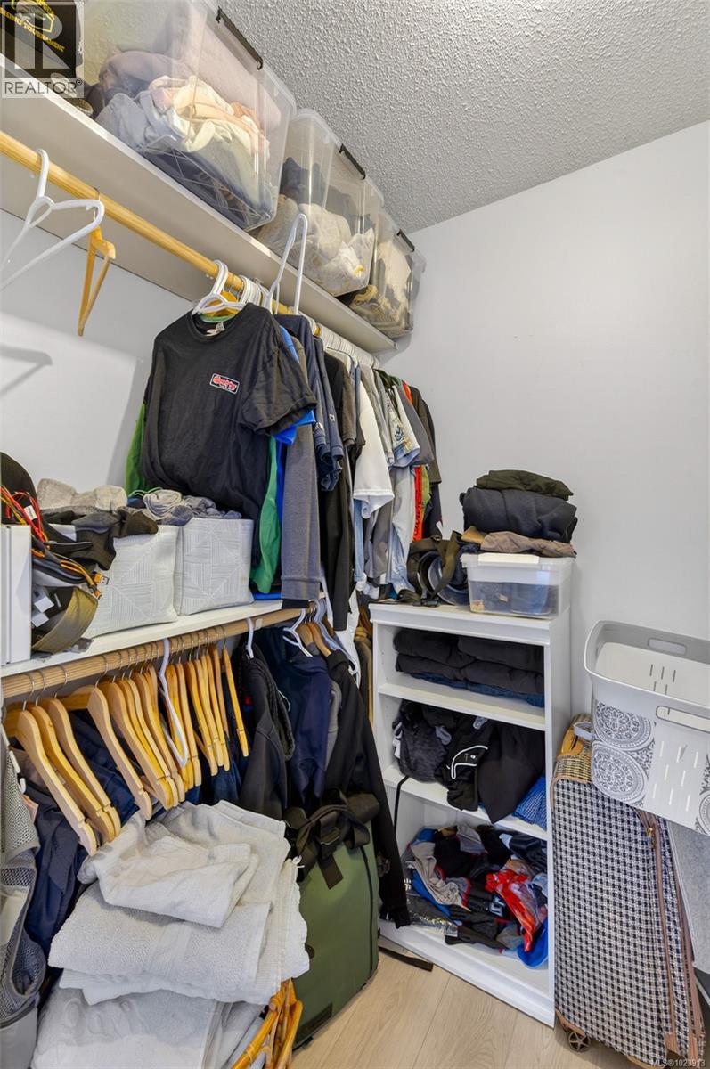 6796 Beaton Rd, Sooke