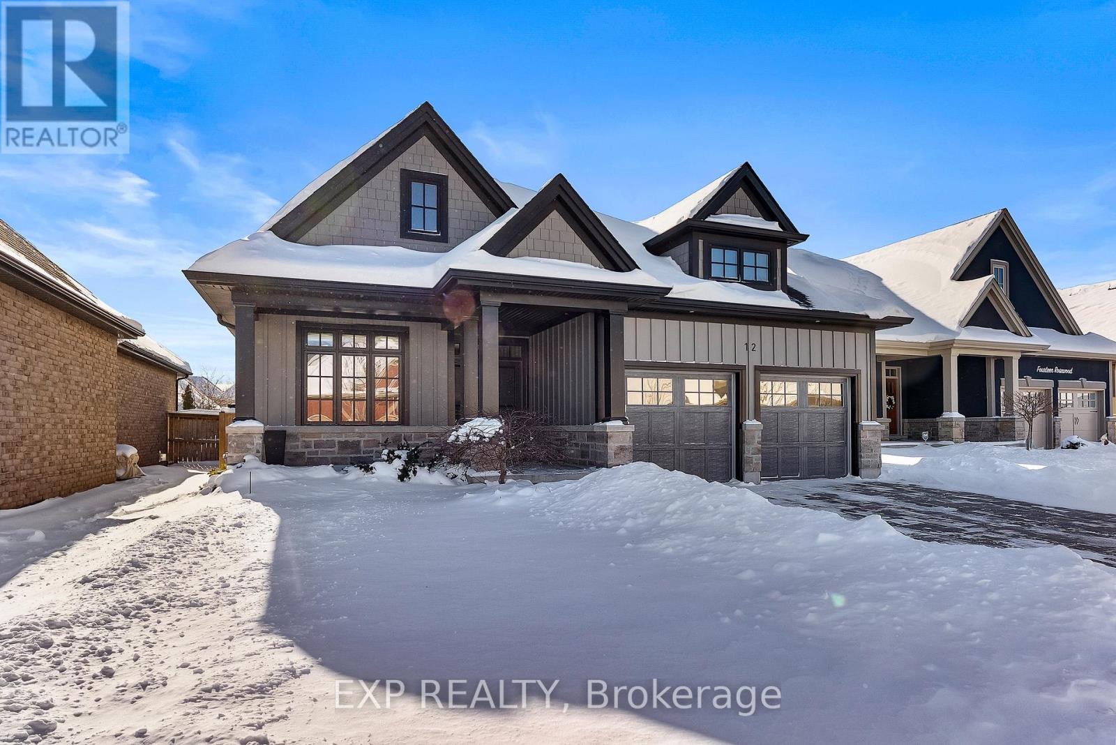 12 ROSEWOOD Crescent