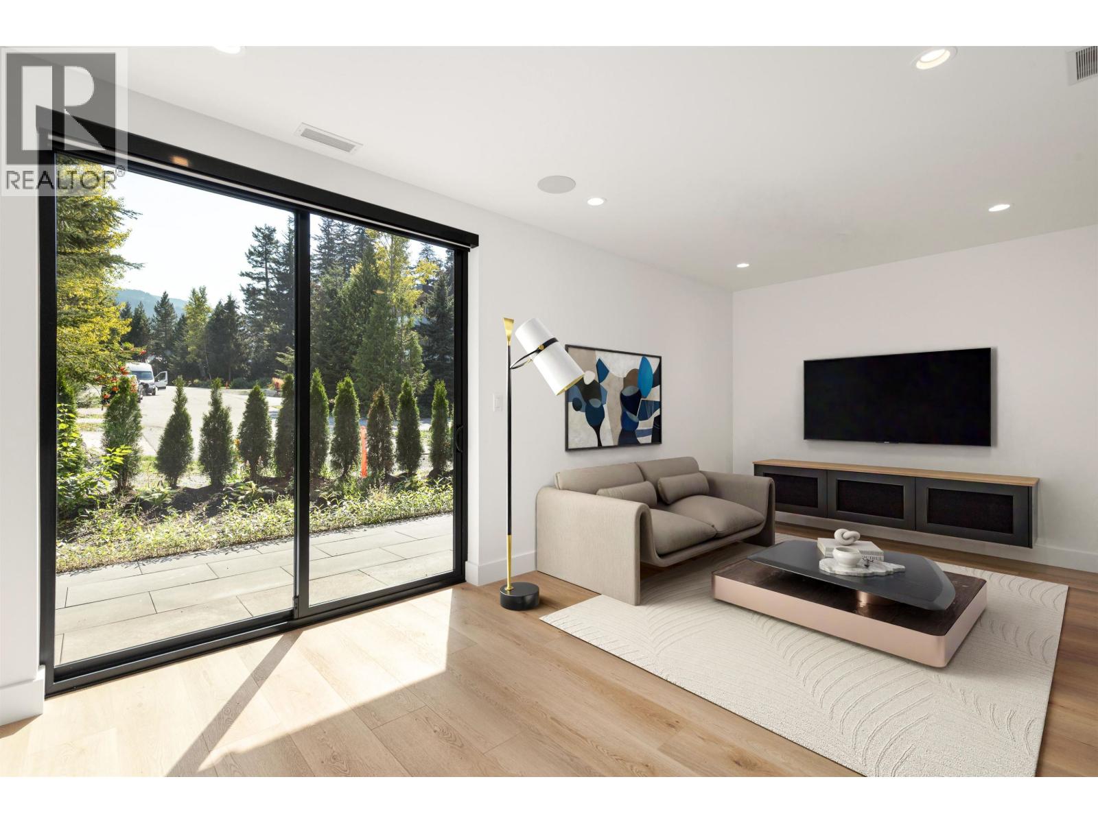 16 2077 GARIBALDI WAY, Whistler