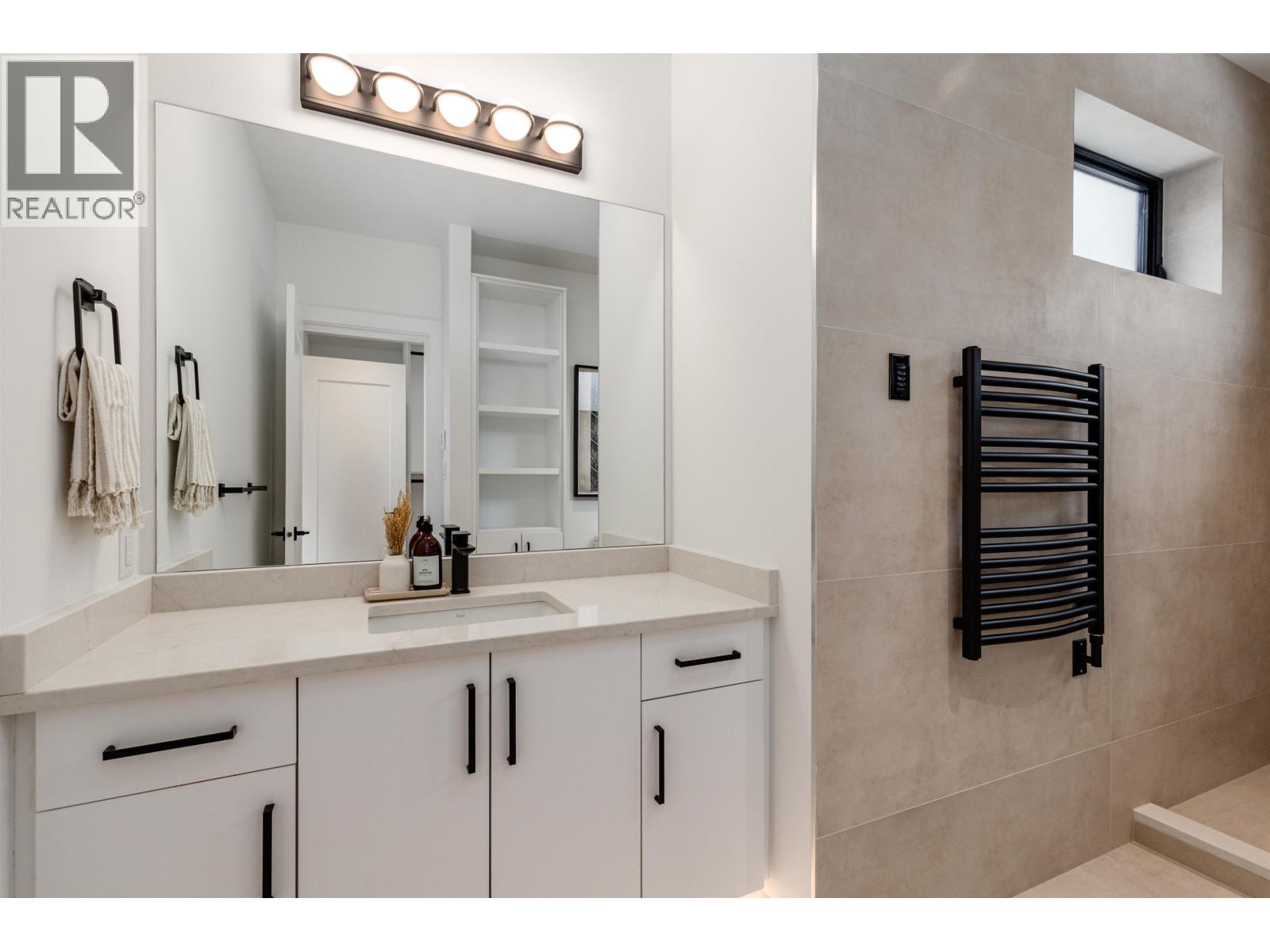 16 2077 GARIBALDI WAY, Whistler