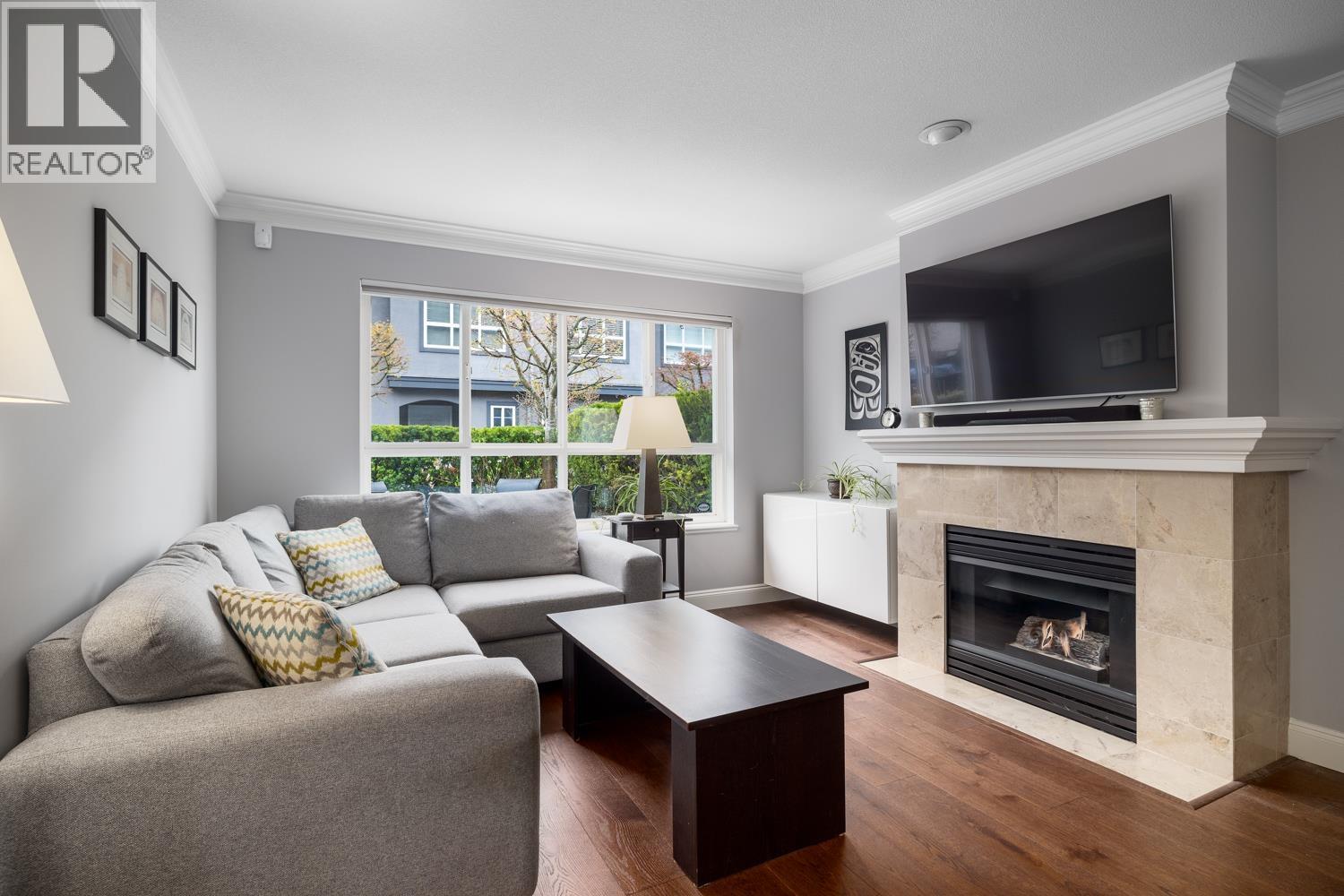 6 258 W 14TH STREET, North Vancouver