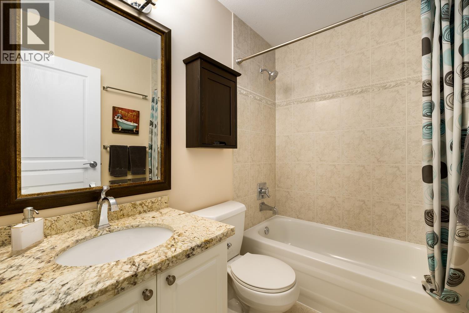 6 258 W 14TH STREET, North Vancouver