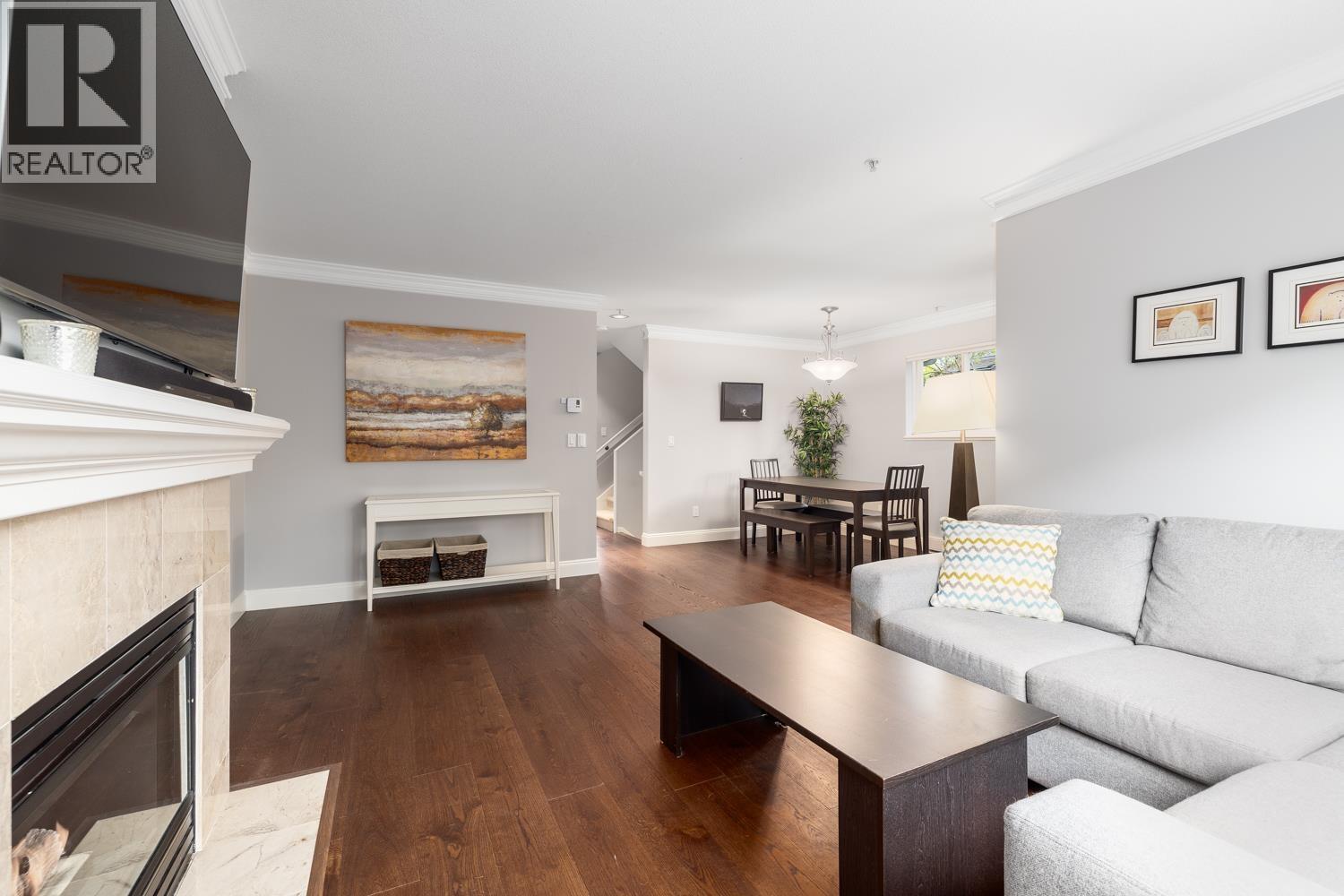 6 258 W 14TH STREET, North Vancouver