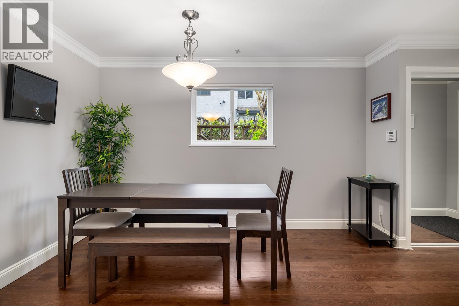 6 258 W 14TH STREET, North Vancouver