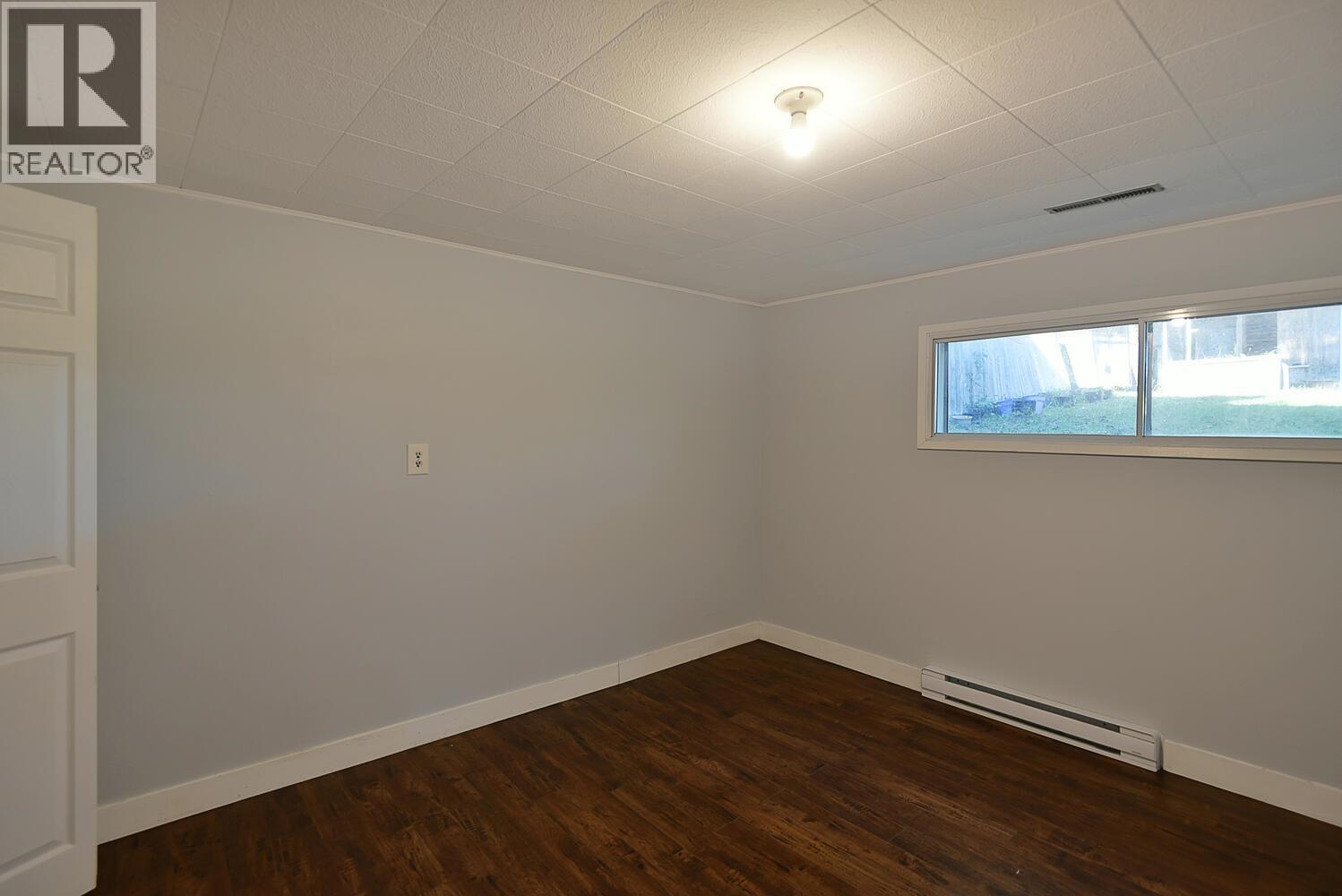 4726 LAUREL AVENUE, Sechelt