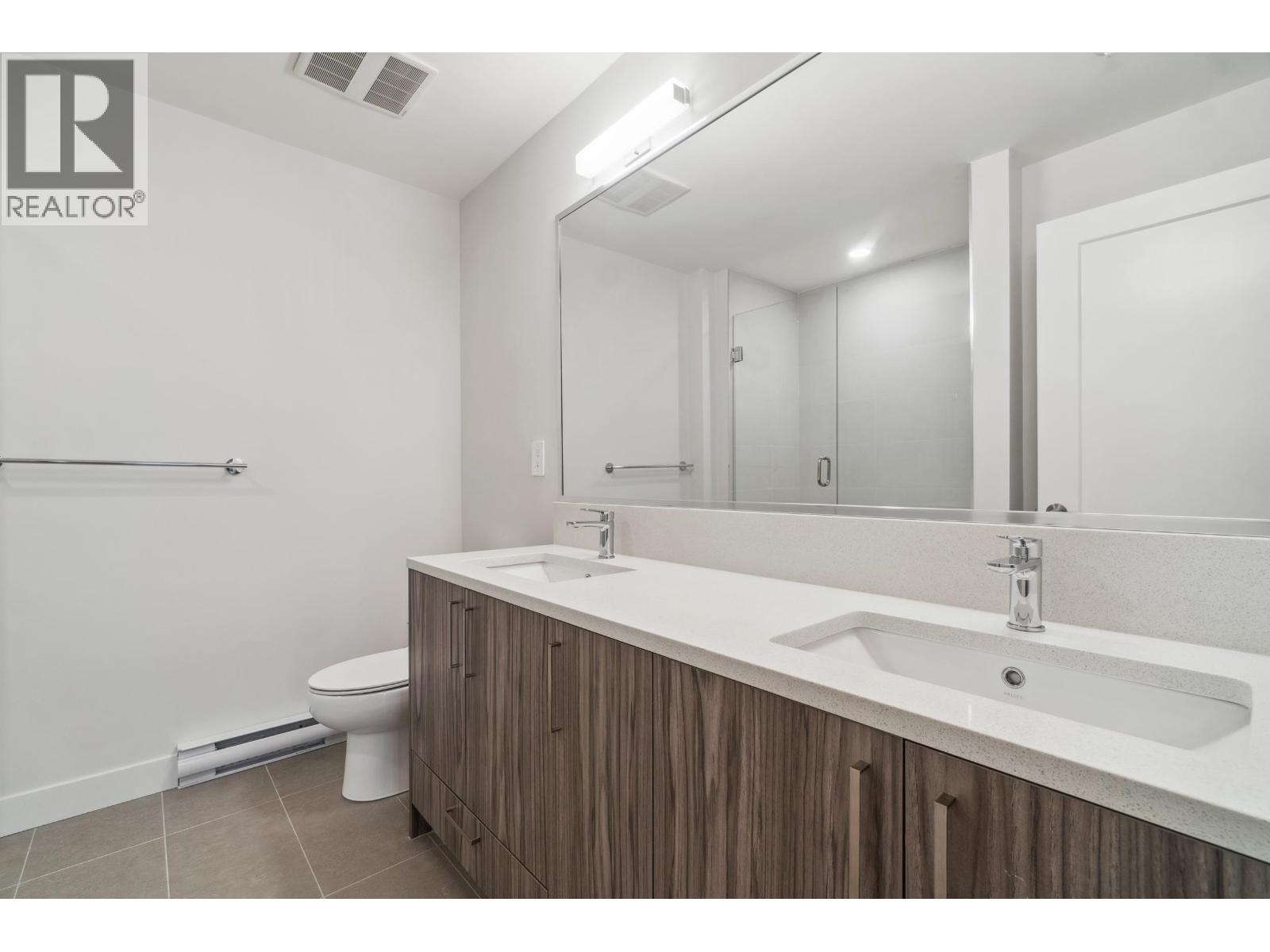 403 5535 HASTINGS STREET, Burnaby