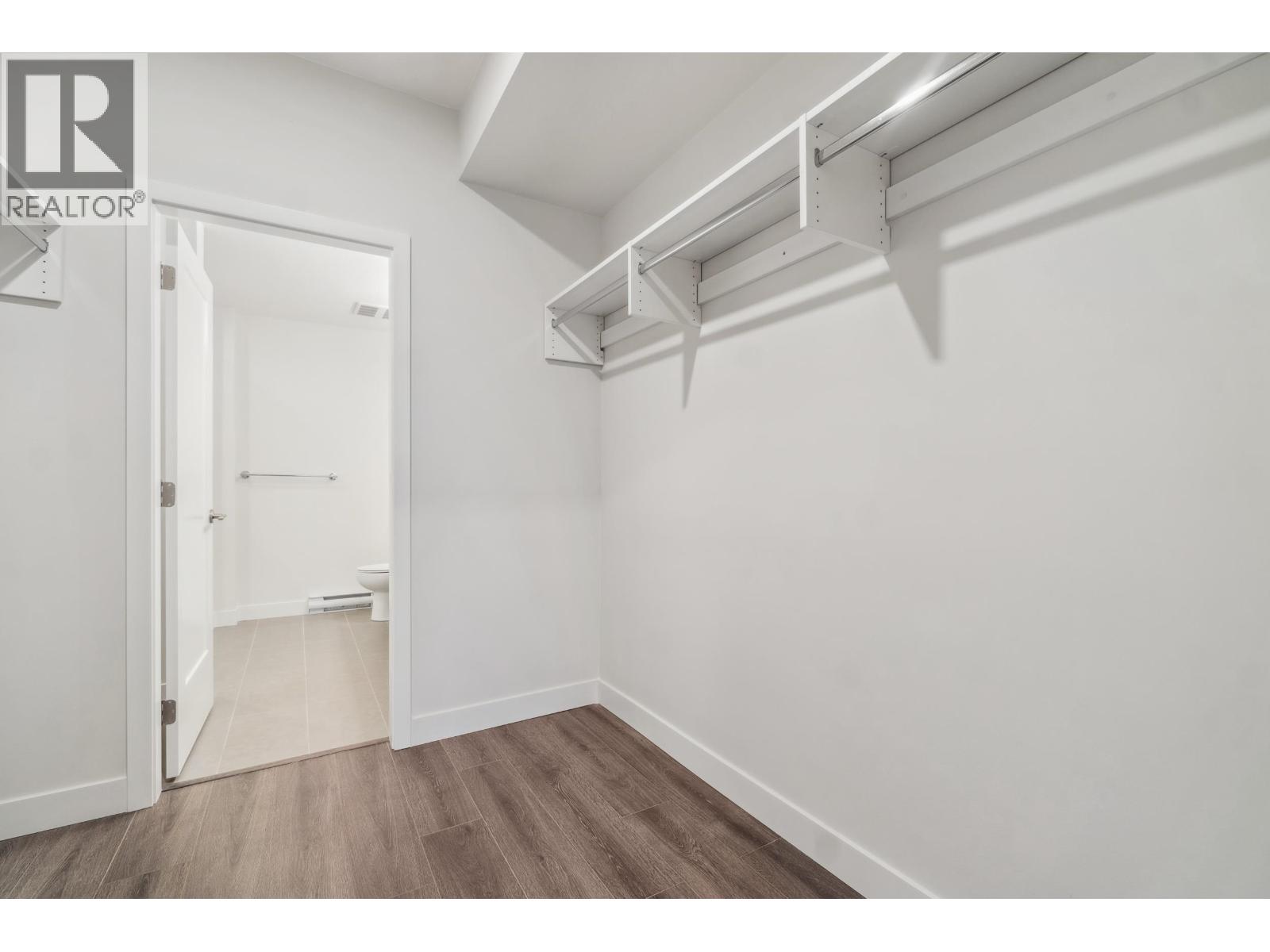 403 5535 HASTINGS STREET, Burnaby