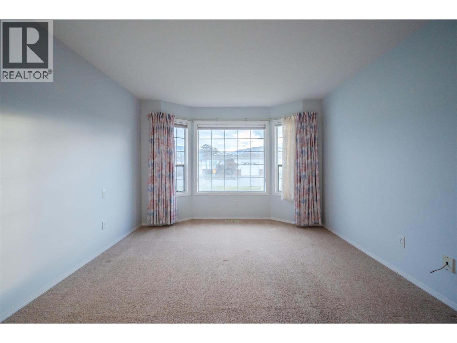 32 Kingfisher Drive - 8