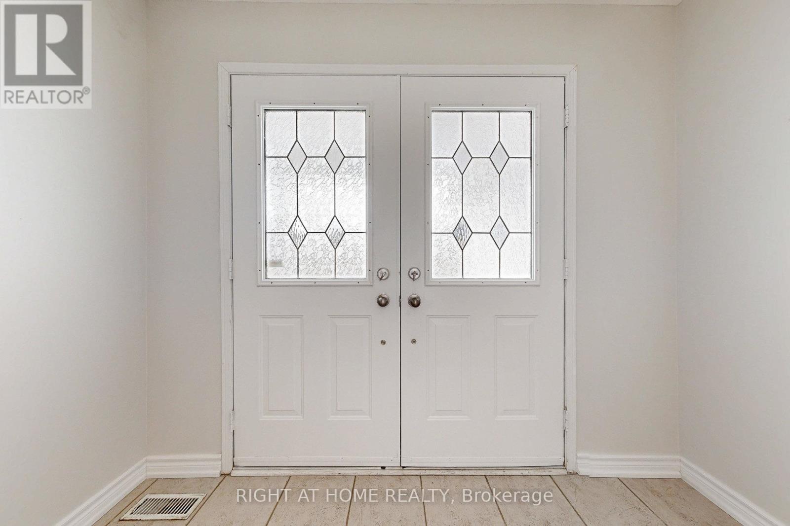 10 PASCOE DRIVE - Photo 3 of 34, Markham (Cornell), Ontario