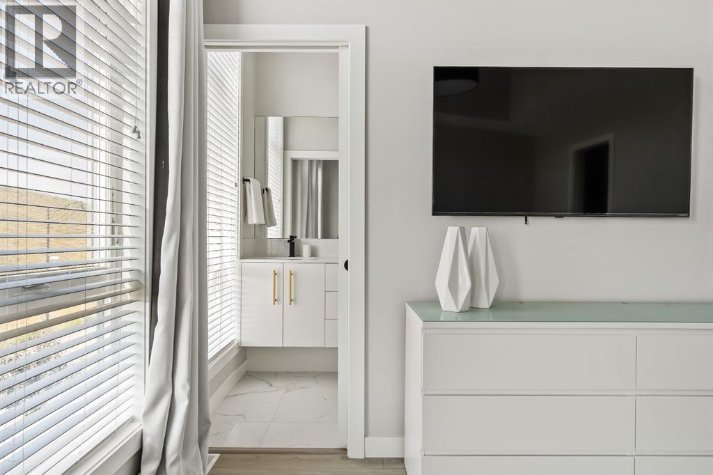 Single Family House for Sale in   Street SW Springbank Hill Calgary 