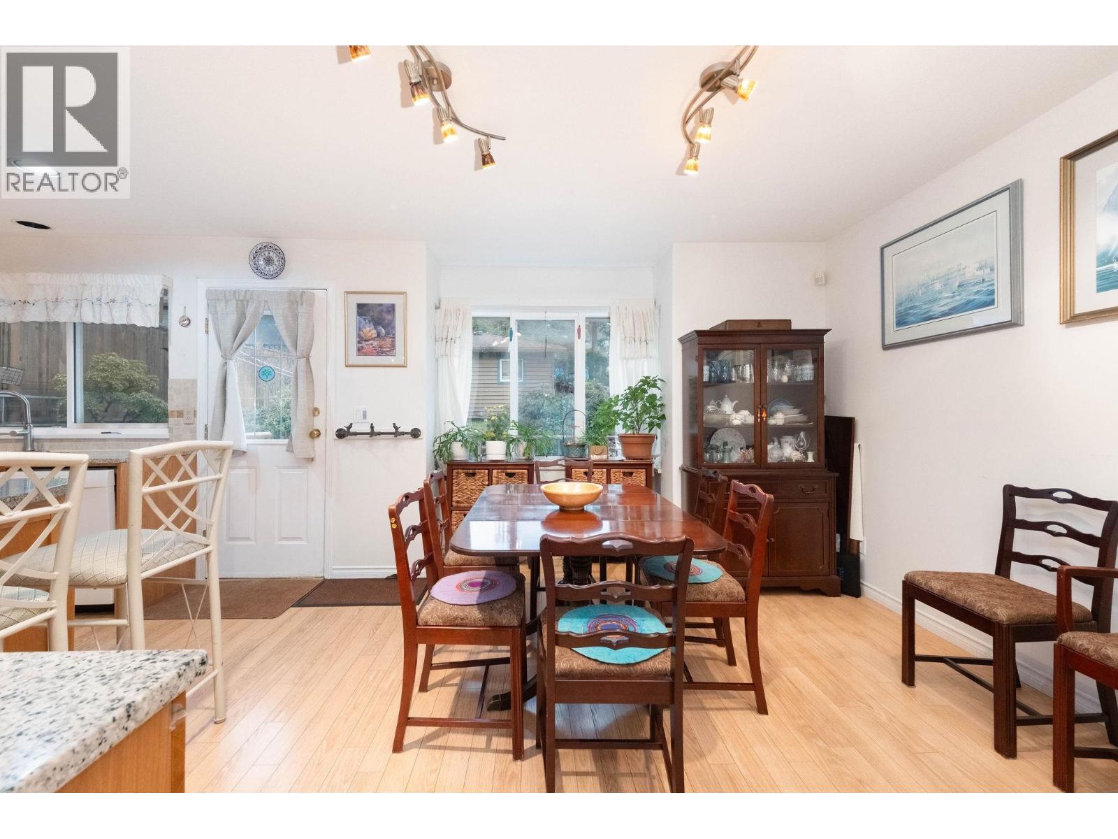 628 E 21ST STREET, North Vancouver