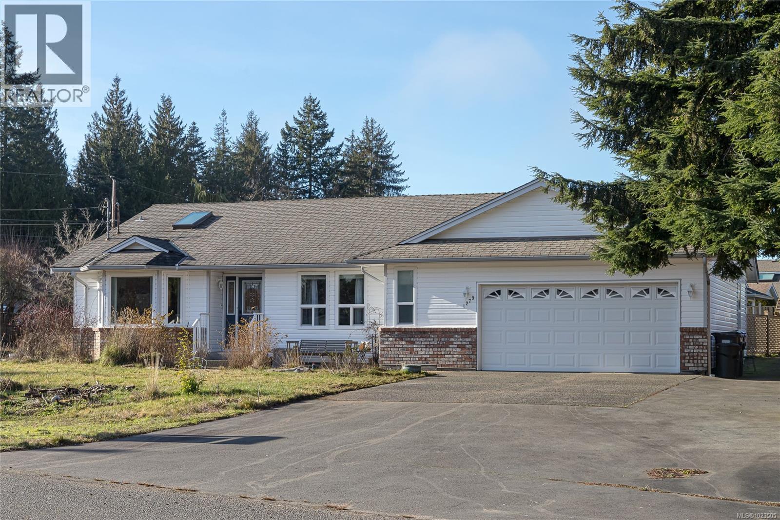 1279 Gilley Cres, Parksville