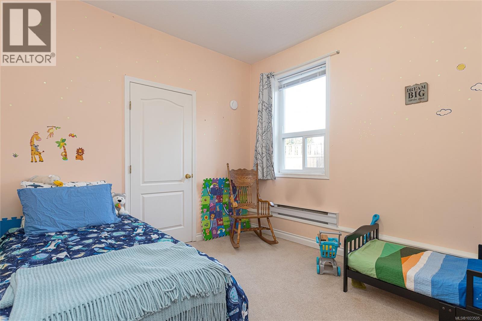 1279 Gilley Cres, Parksville