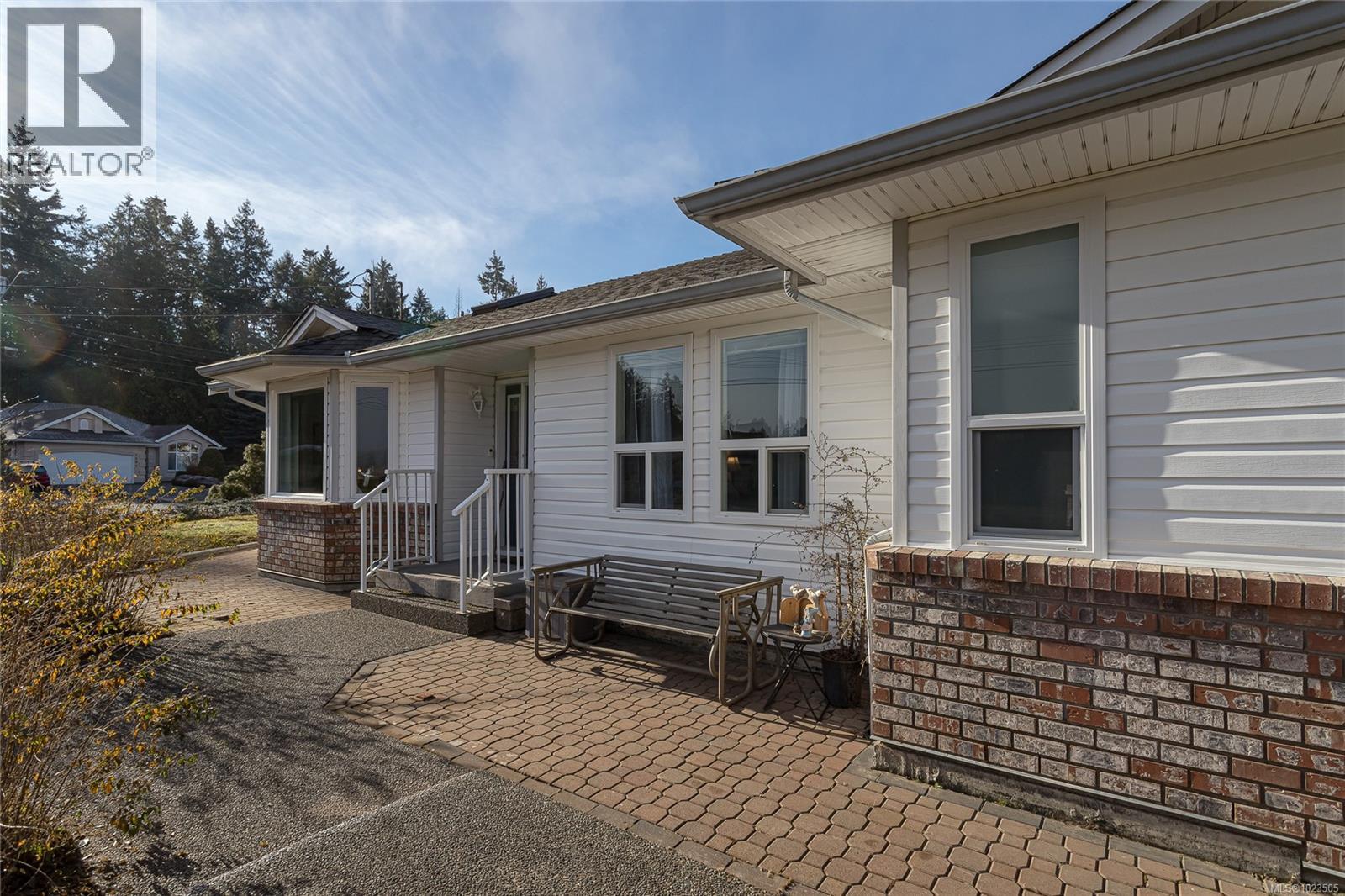 1279 Gilley Cres, Parksville