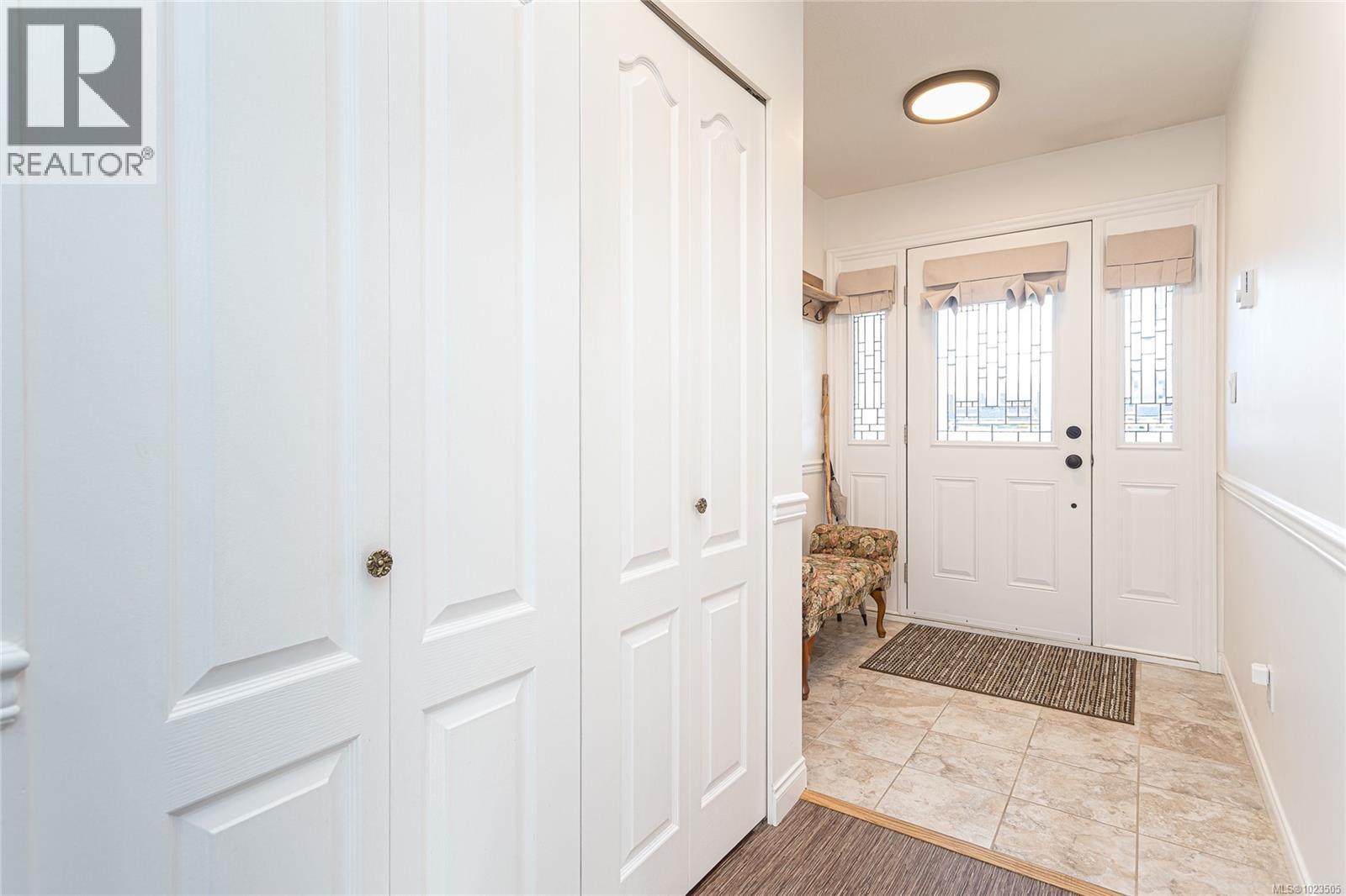 1279 Gilley Cres, Parksville