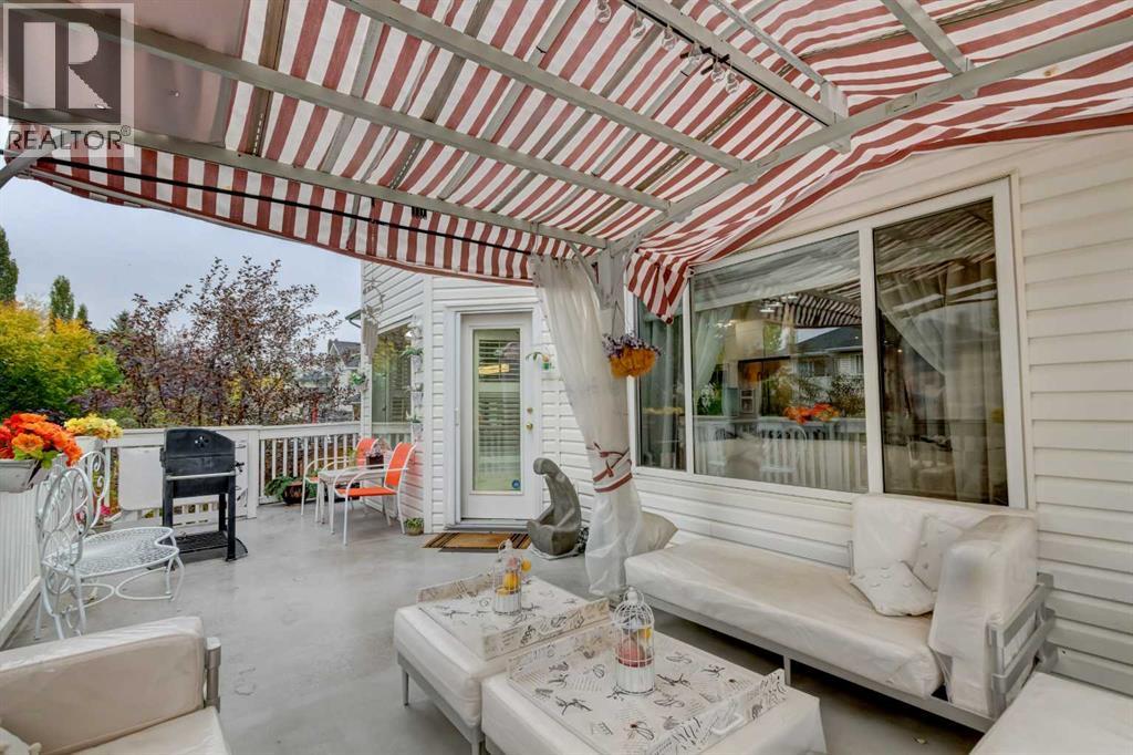 Single Family House for Sale in  Sierra Morena Court SW Signal Hill Calgary 