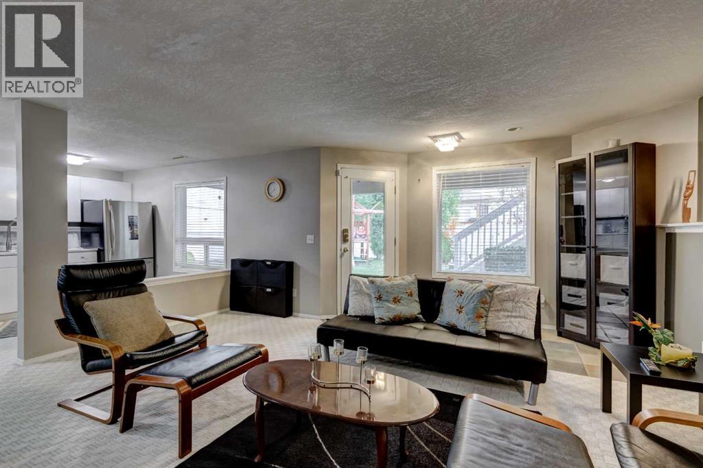 Single Family House for Sale in  Sierra Morena Court SW Signal Hill Calgary 