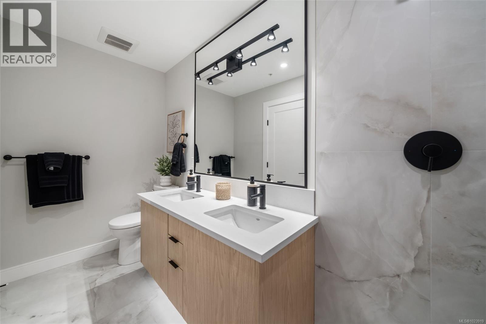 216 1810 Selenite Pl, Langford