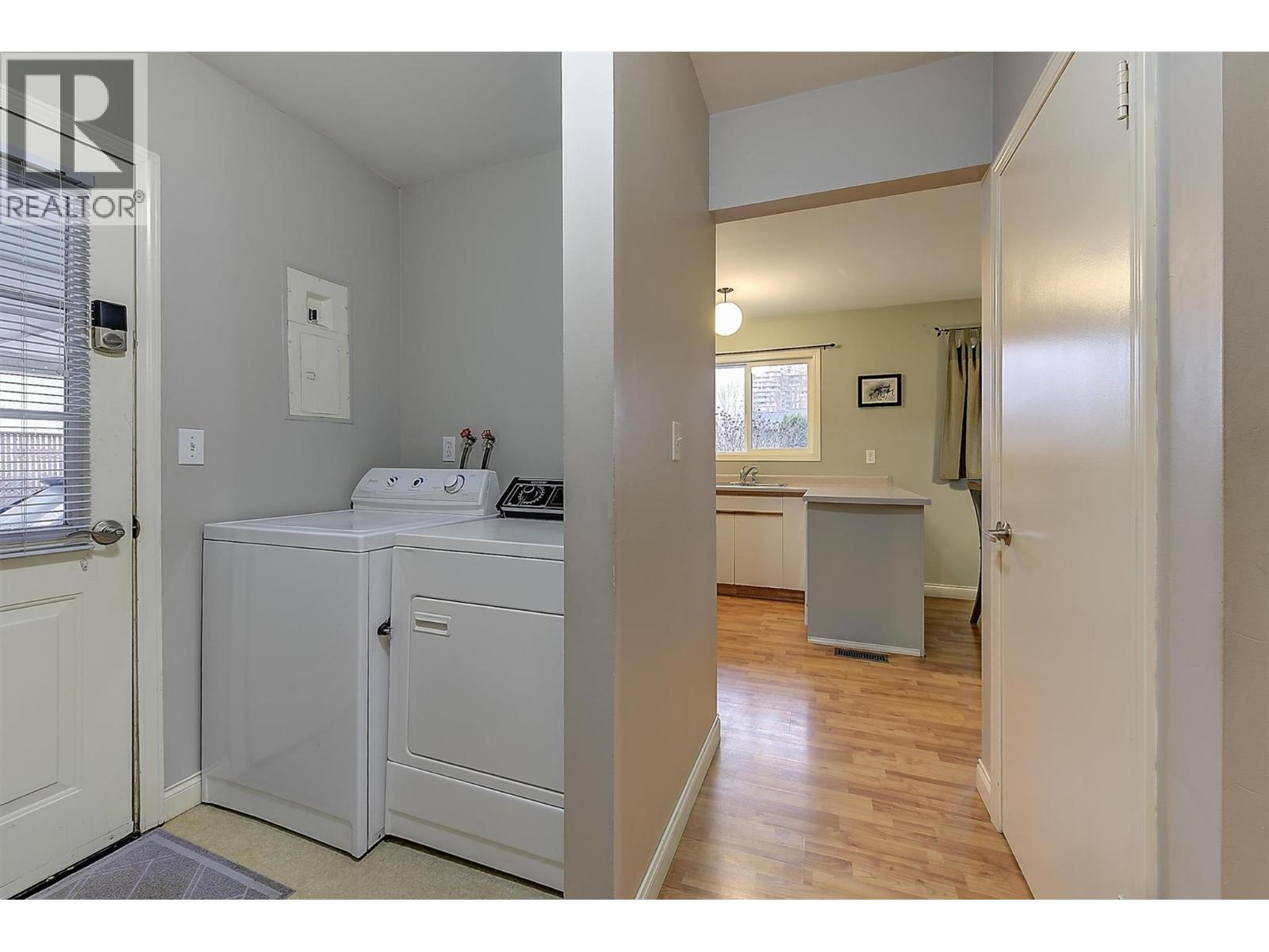  1122 Stockwell Avenue, Kelowna