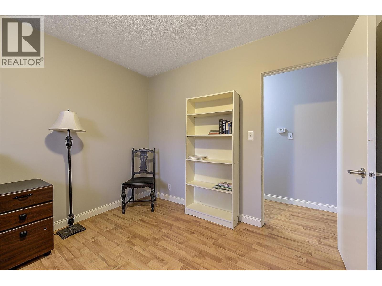  1122 Stockwell Avenue, Kelowna