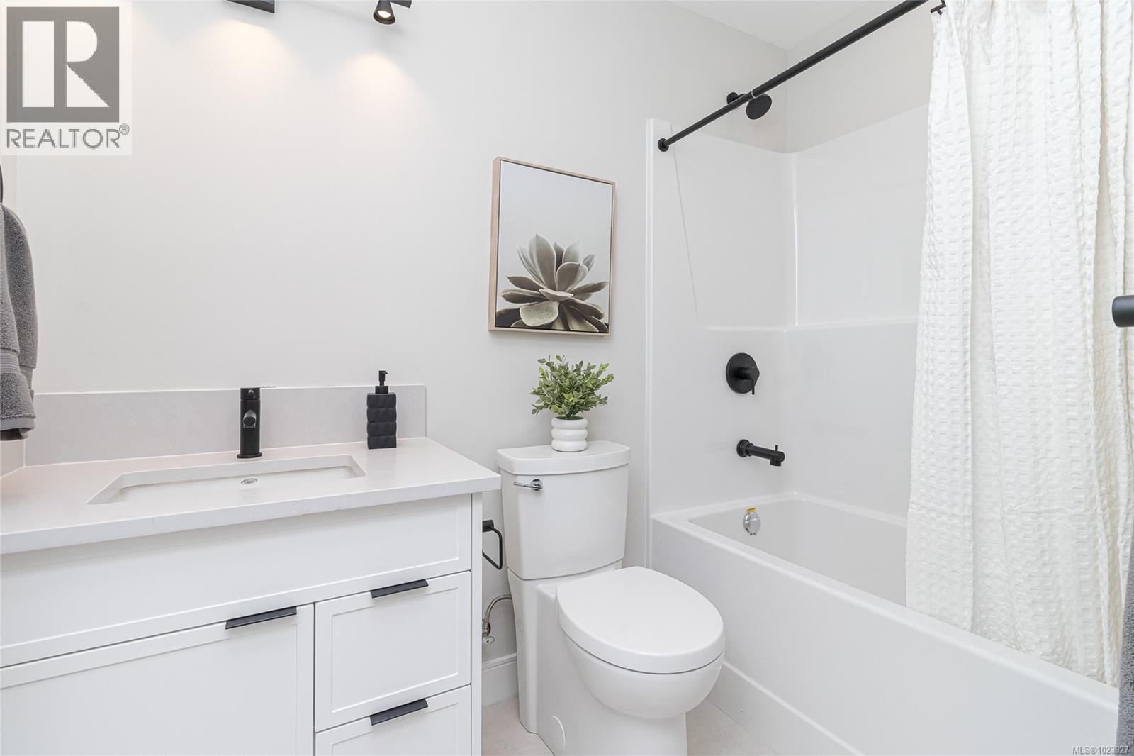 101 1810 Selenite Pl, Langford