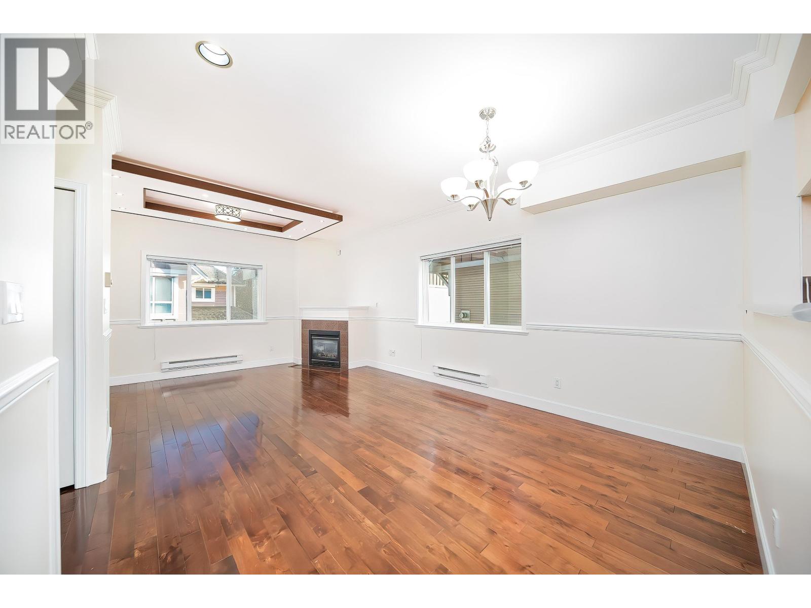 #15-9288 KEEFER Avenue, Richmond