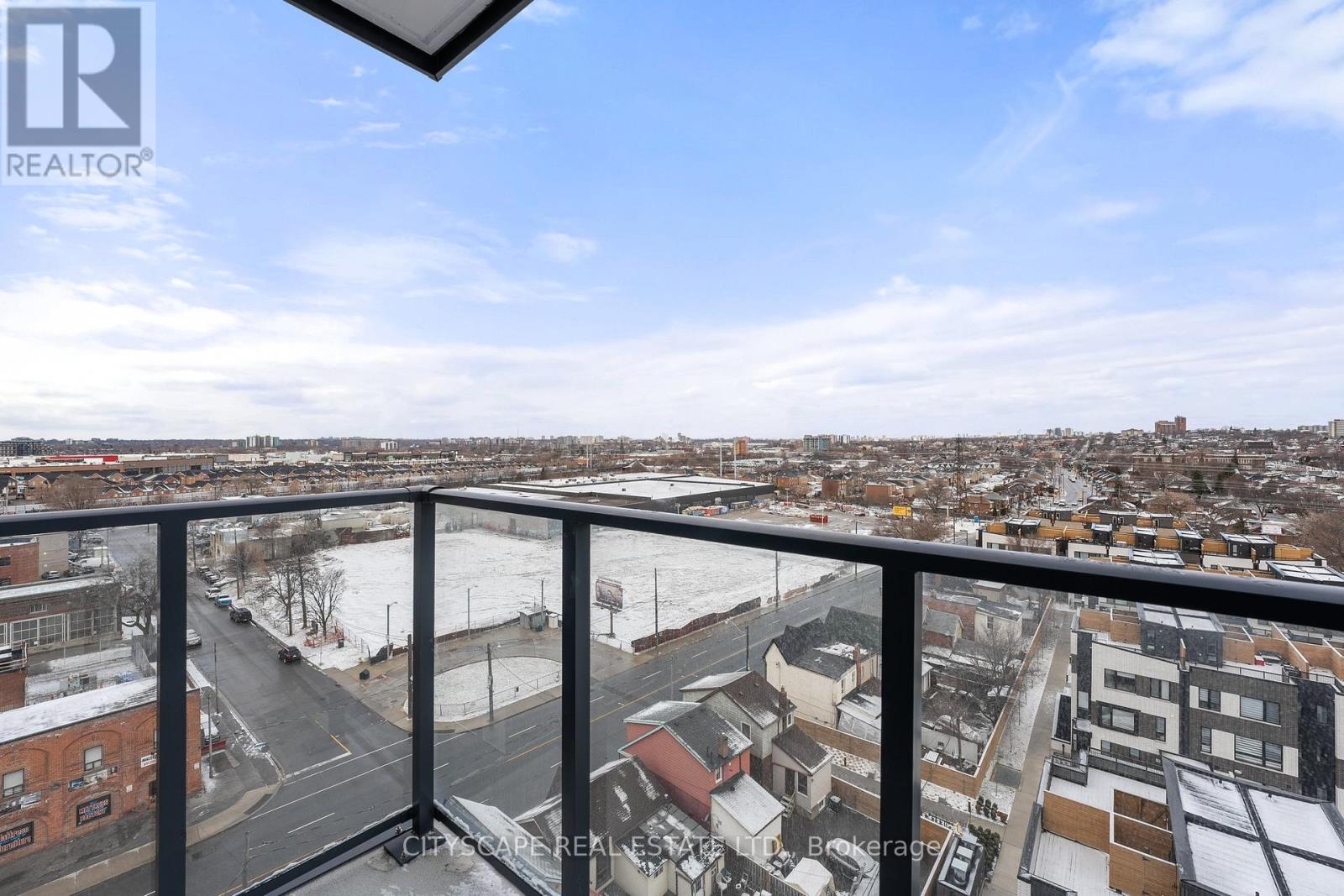 #911 1808 ST. CLAIR AVENUE W - 11