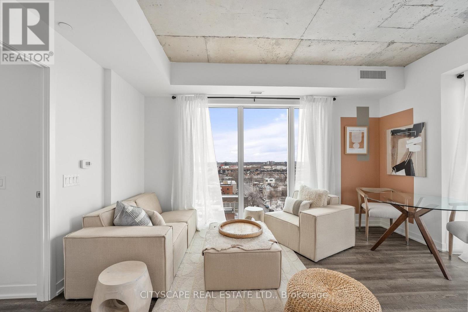 #911 1808 ST. CLAIR AVENUE W - 5