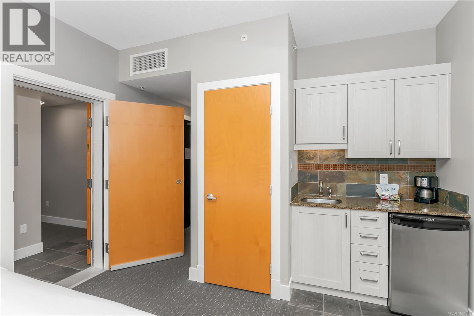 129c/130 181 Beachside Dr, Parksville