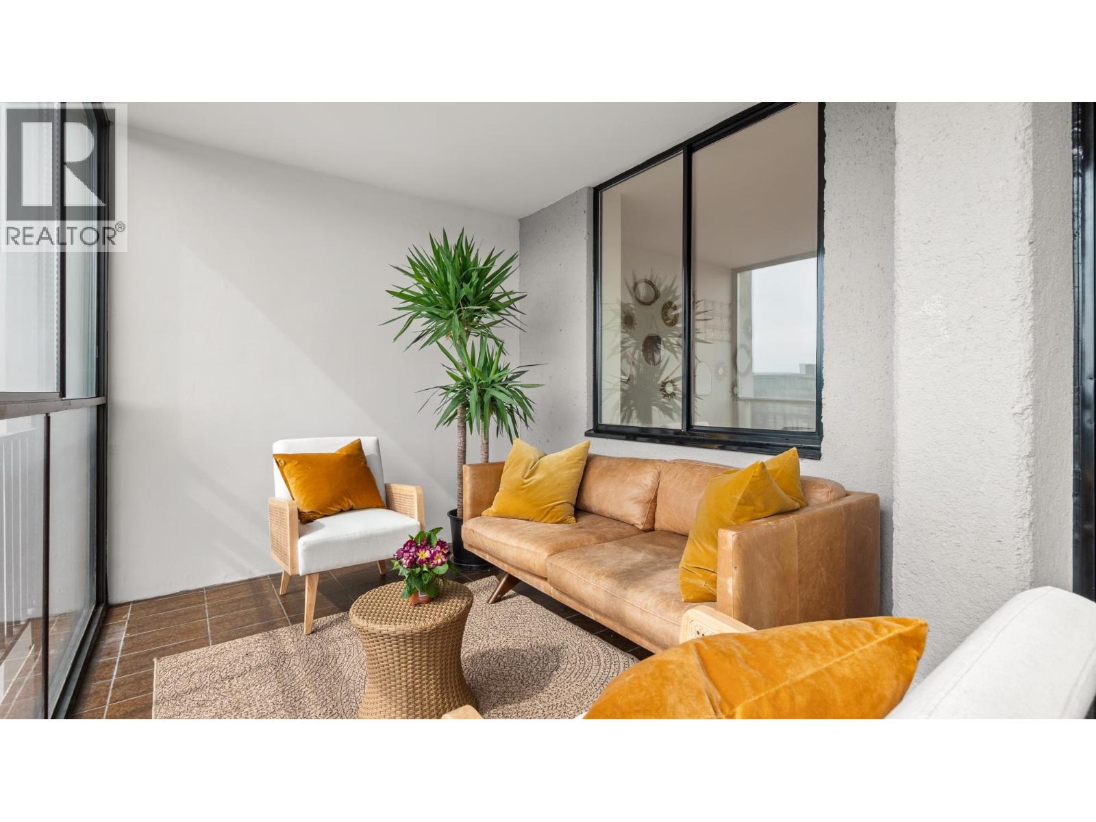 401 475 13TH STREET, West Vancouver