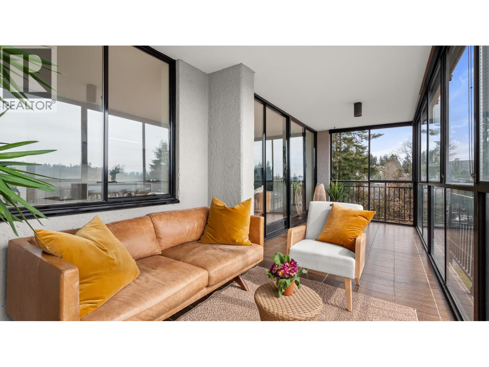 401 475 13TH STREET, West Vancouver