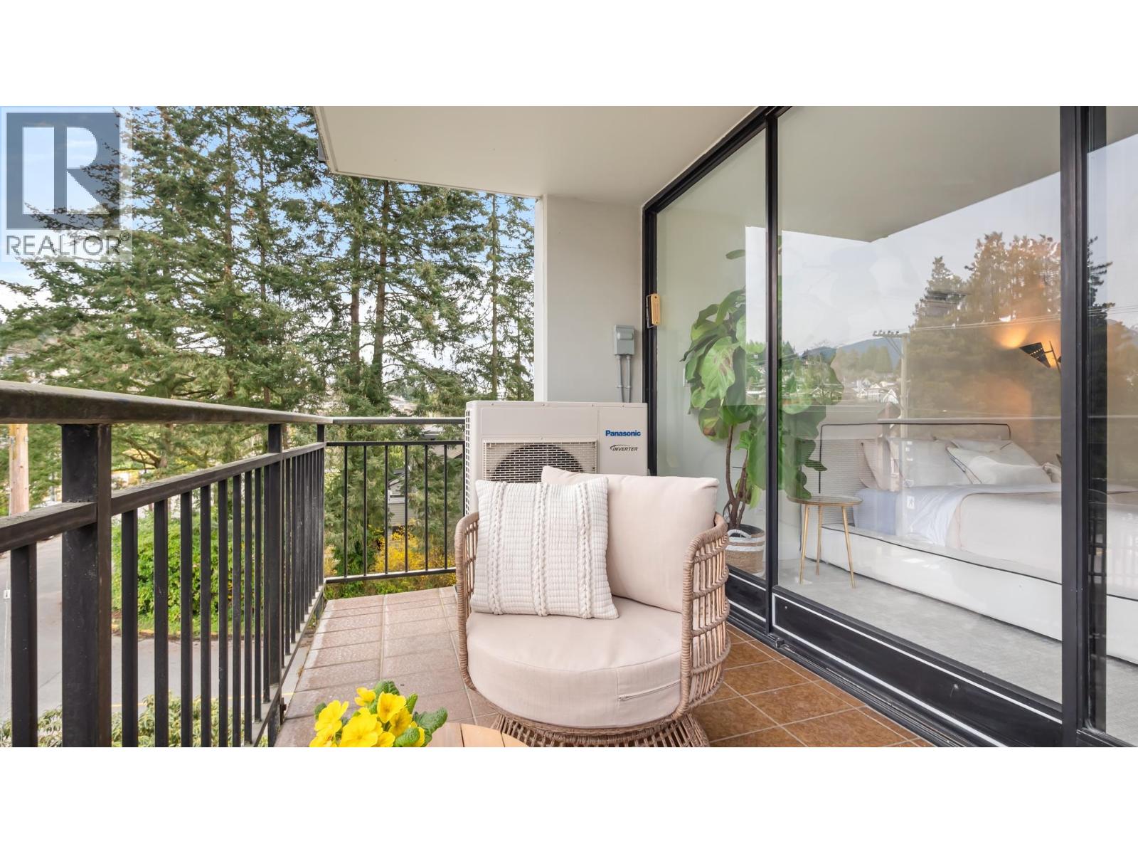 401 475 13TH STREET, West Vancouver