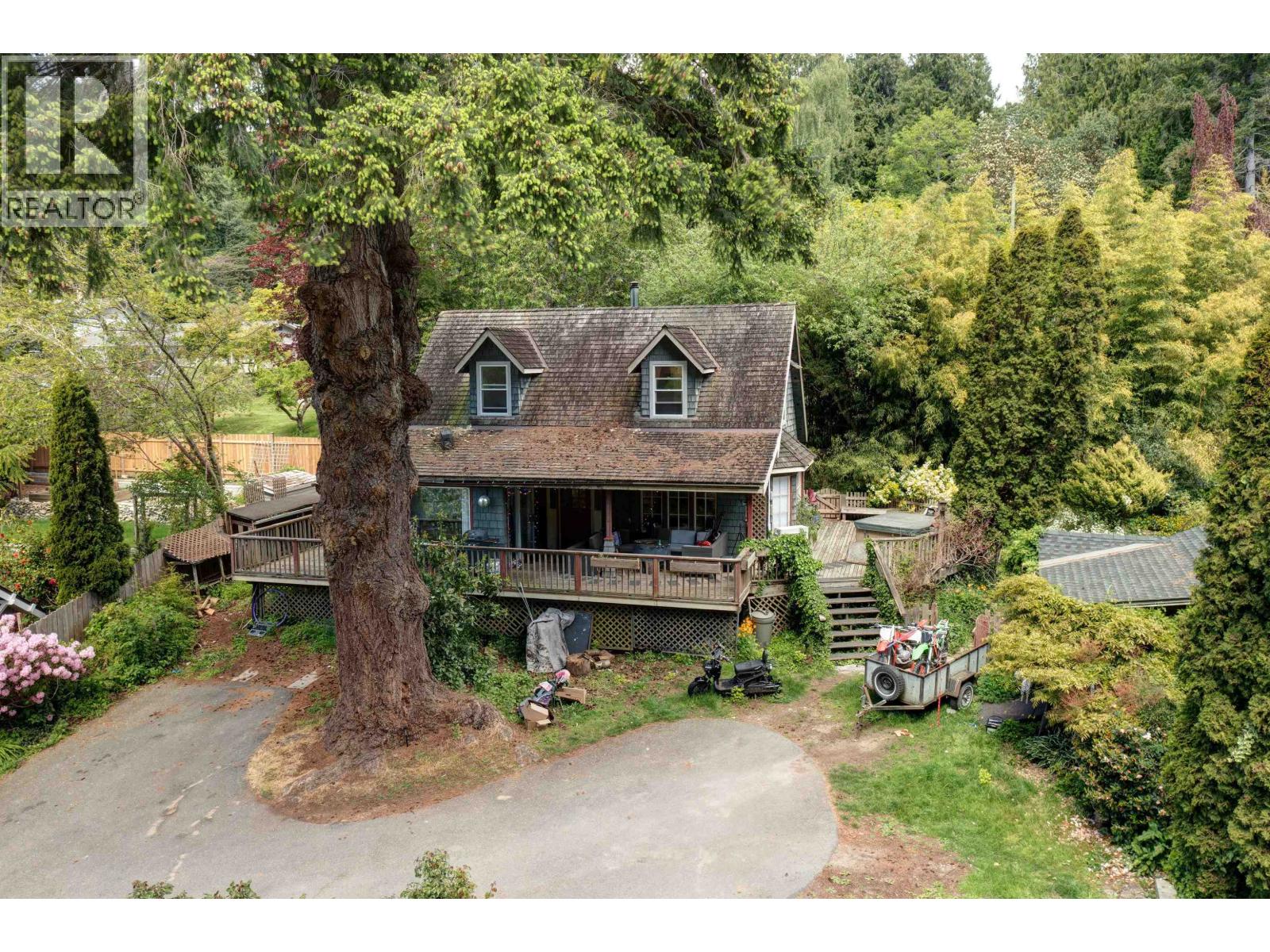2602 LOWER ROAD, Roberts Creek
