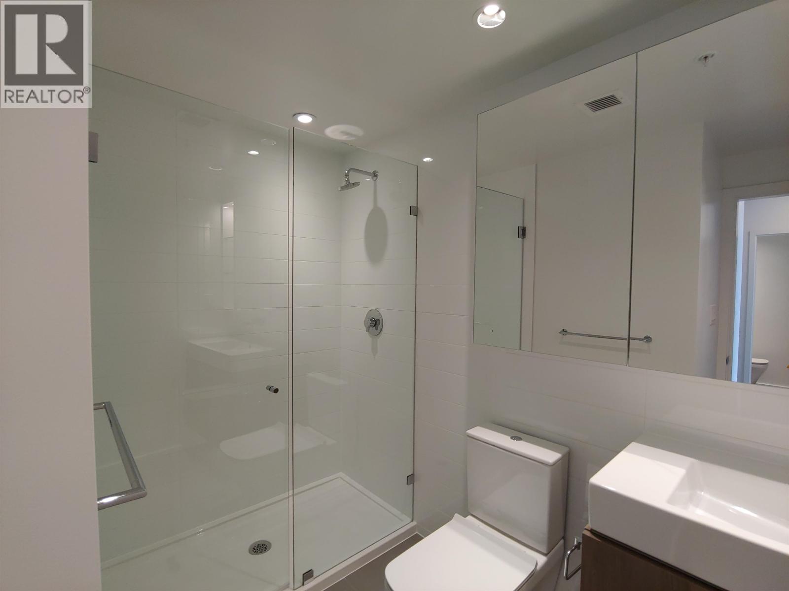 5702 1955 ALPHA AVENUE, Burnaby