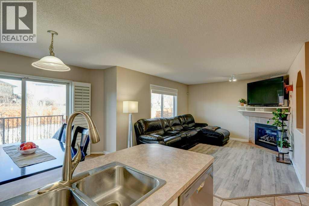 Single Family House for Sale in  Chaparral Drive SE Chaparral Calgary 