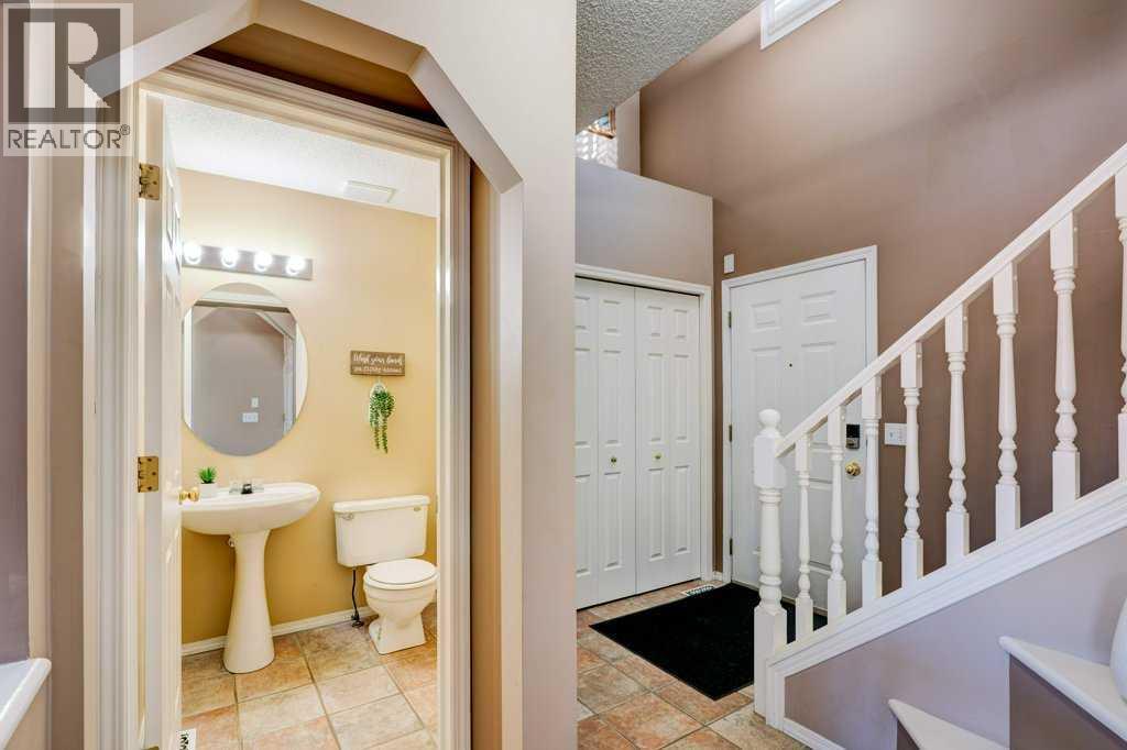 Single Family House for Sale in  Chaparral Drive SE Chaparral Calgary 