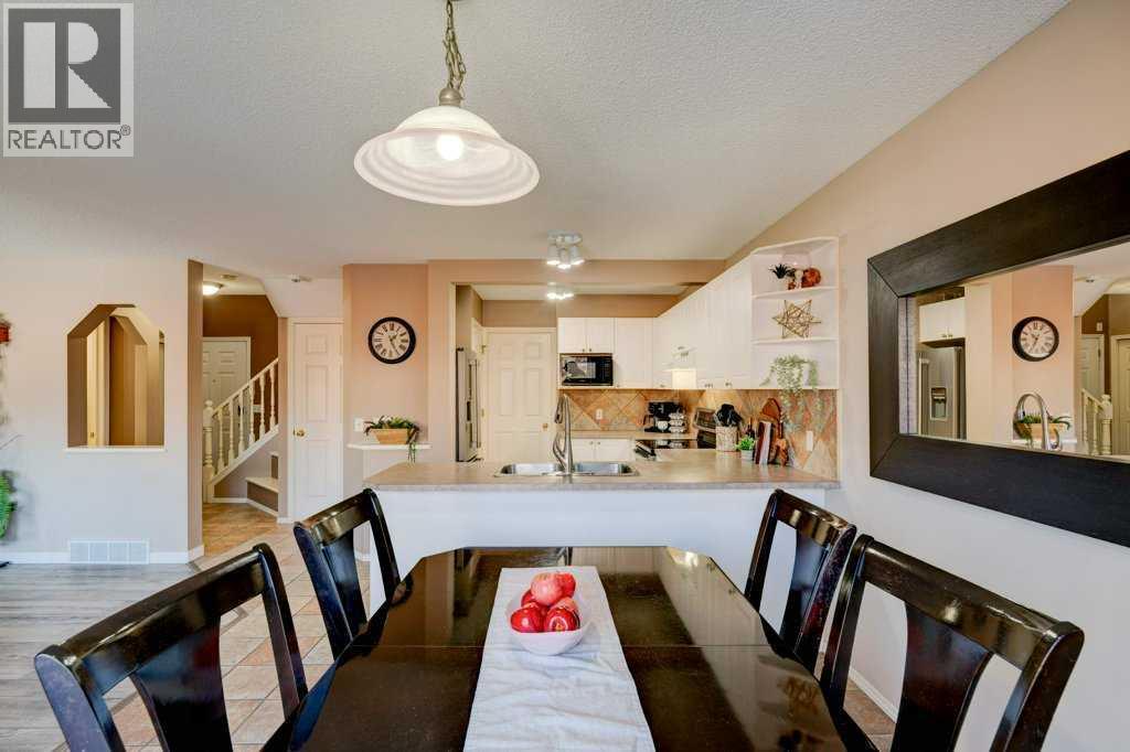 Single Family House for Sale in  Chaparral Drive SE Chaparral Calgary 