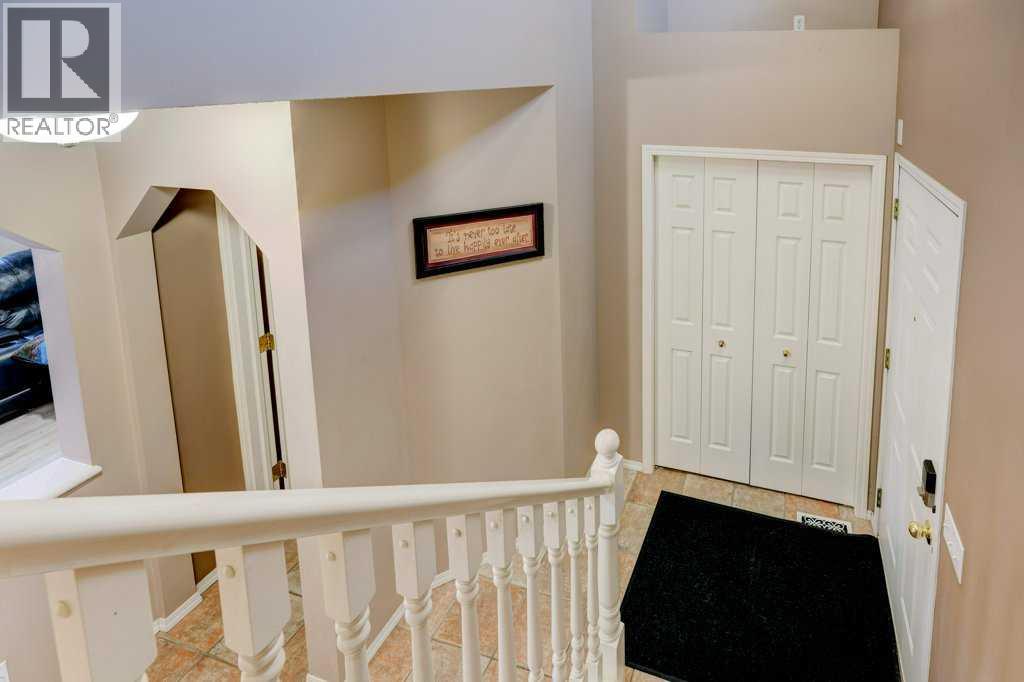 Single Family House for Sale in  Chaparral Drive SE Chaparral Calgary 