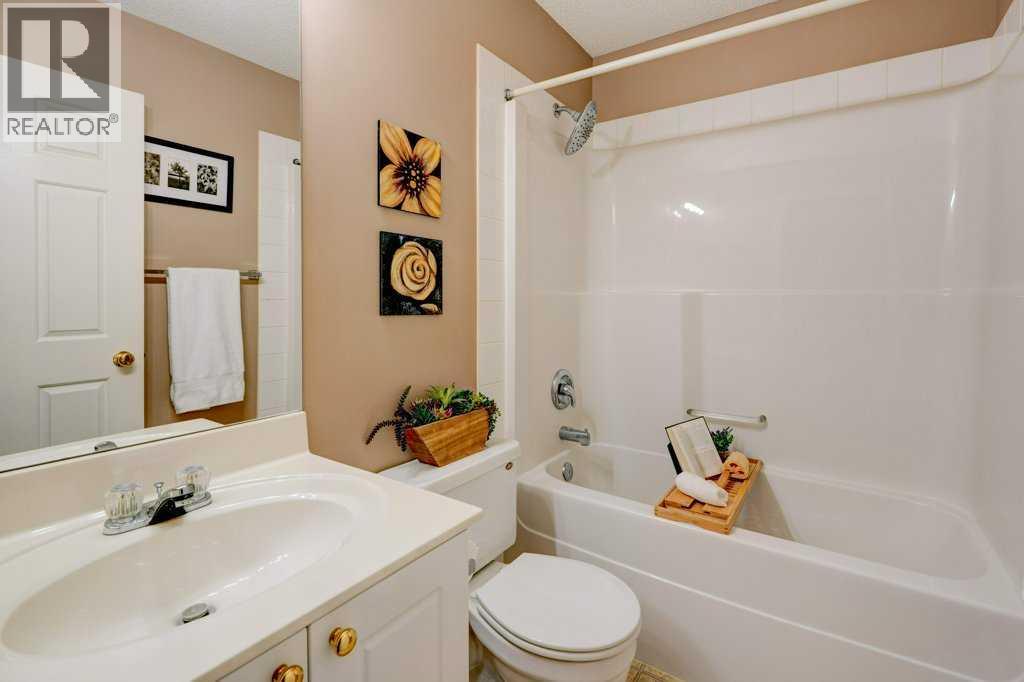 Single Family House for Sale in  Chaparral Drive SE Chaparral Calgary 