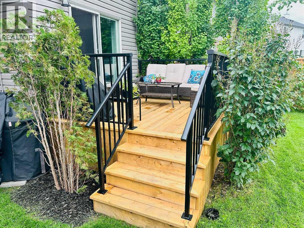 Single Family House for Sale in  Chaparral Drive SE Chaparral Calgary 