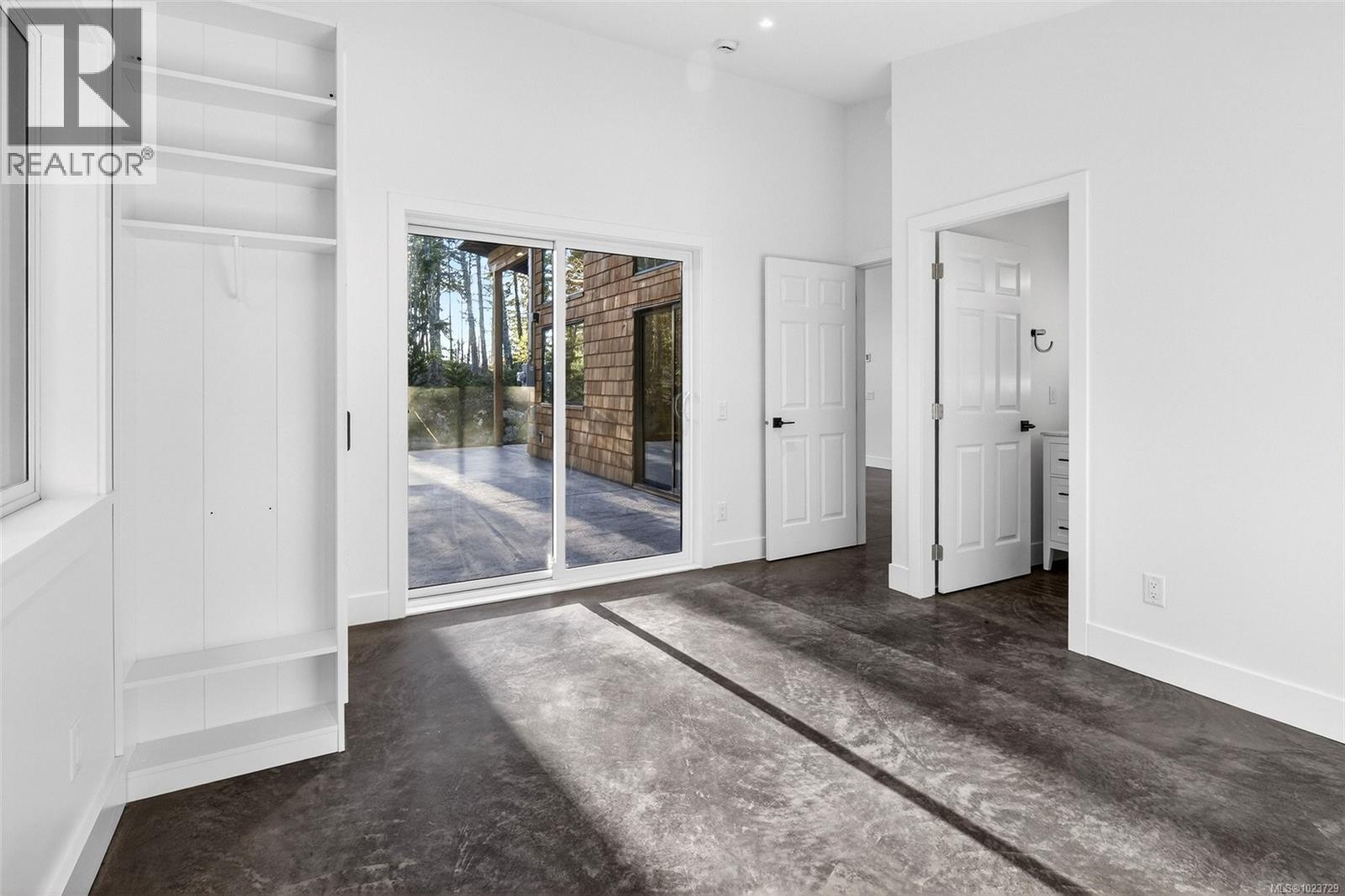 2450 Carpenter Rd, Sooke