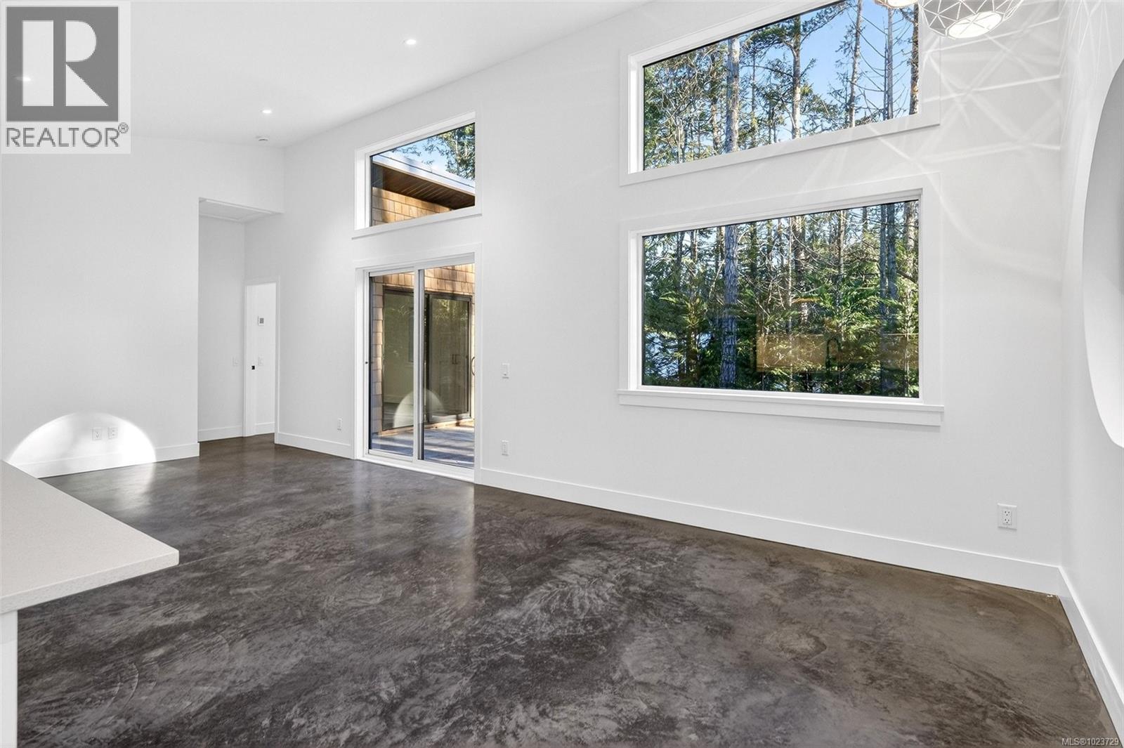 2450 Carpenter Rd, Sooke