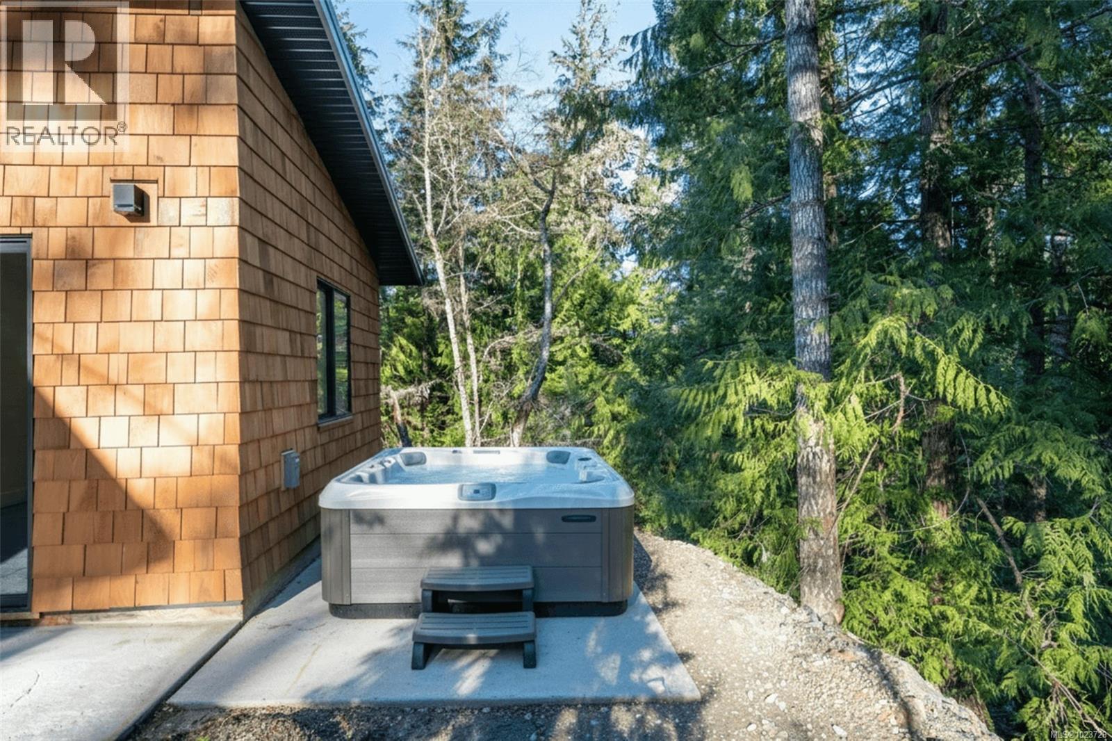 2450 Carpenter Rd, Sooke