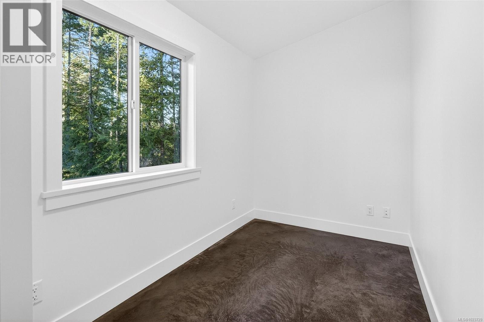 2450 Carpenter Rd, Sooke