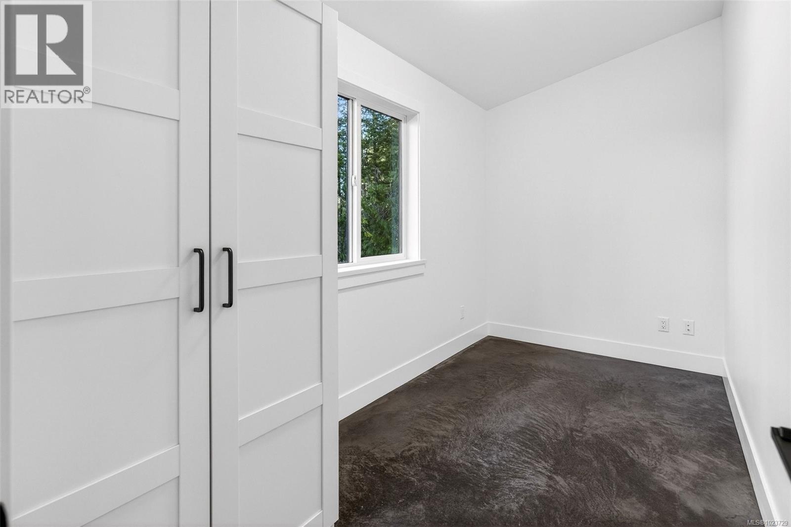 2450 Carpenter Rd, Sooke